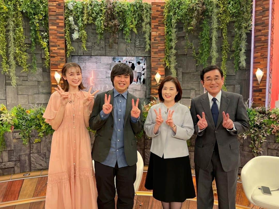 藤井サチさんのインスタグラム写真 - (藤井サチInstagram)「お知らせ🌸 ⁡ 4/8(土)19:30〜 𝘕𝘏𝘒スペシャルに出演します！ ⁡ 今月行われる統一地方選挙について 専門家の方々とお話しました✨ ⁡ ⁡ 💡統一地方選挙ってなんだろう？ 👩🏻👨🏻知事や市区町村長は 私たちの暮らしにどう影響しているんだろう？ 🎟私たちはどう地方選挙に関わったらいいんだろう？ ⁡ といったことをはじめ、 市長さんたちの 知られざる本音も教えていただきました。 ⁡ たくさん質問させていただき、 ほんっとうに勉強になりました✨ めっちゃくちゃ楽しい収録でした🥹✨ ⁡ まずはどんなことも知ることが大事と思うから、 みんなに絶対見てほしいな〜〜🥹✨  #Nスぺ #NHKスペシャル #統一地方選挙」4月6日 21時15分 - sachi_fujii_official