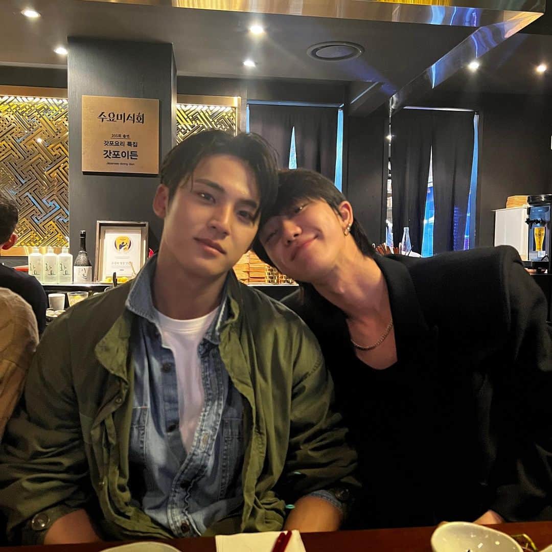 ミンギュのインスタグラム：「HappyBirthday To ME💚」