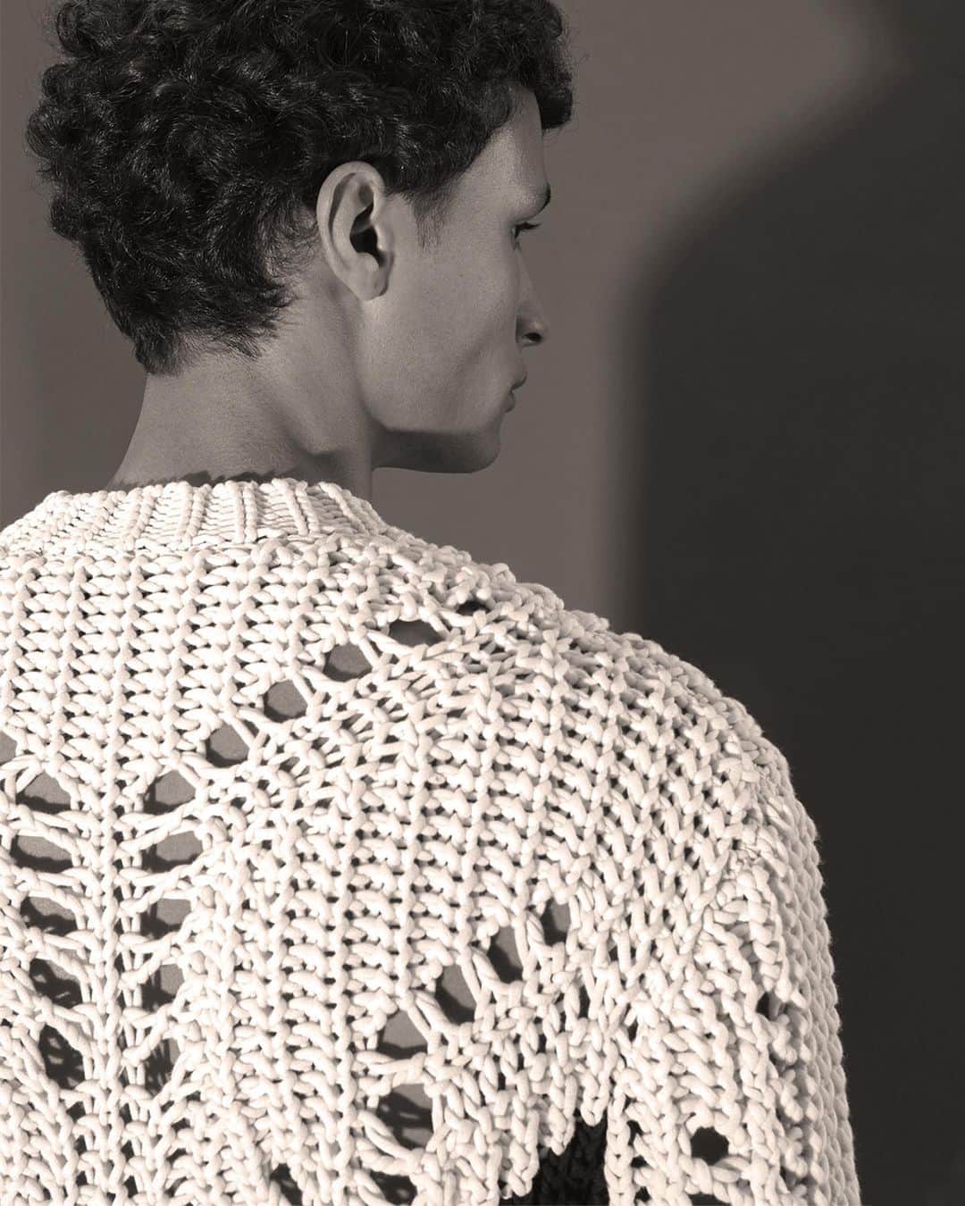 ニールバレットさんのインスタグラム写真 - (ニールバレットInstagram)「Chinese Actor Karry Wang in the NEIL BARRETT Cable Crochet Sweater on the Cover of @ellechina   #newcollection #sweaters」4月6日 21時34分 - neilbarrett