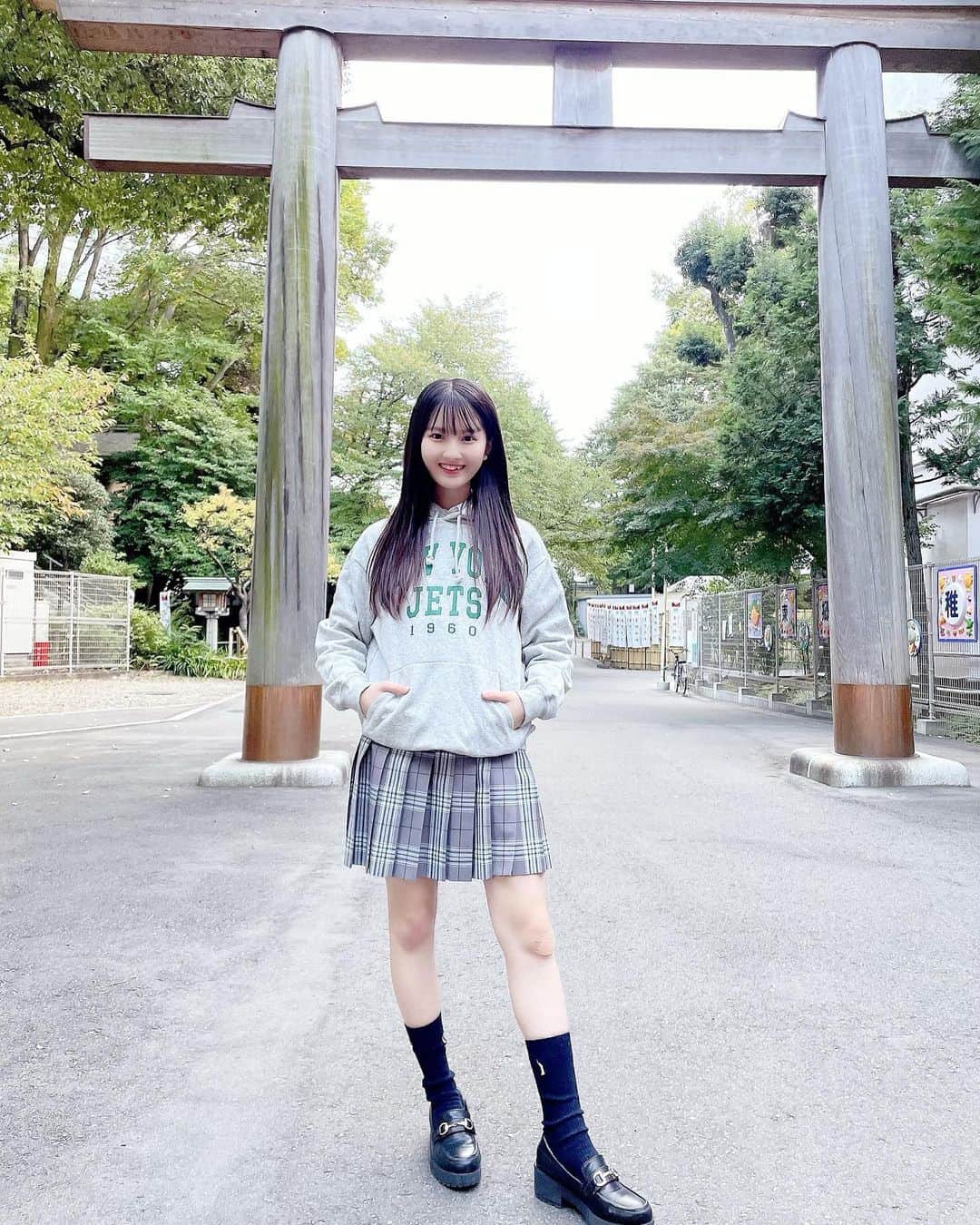 工藤咲姫のインスタグラム：「高校入学しました𓂃🌸𓈒𓏸  新しい環境にちょっぴり不安もあるけど 高校生活いっぱい楽しむ！！ FJk始まったよ〜🫶🏻 ͗ ͗ ͗ ͗ 💗   #fjk  #fjk始まりのお知らせ  #入学  #入学式  #工藤咲姫」