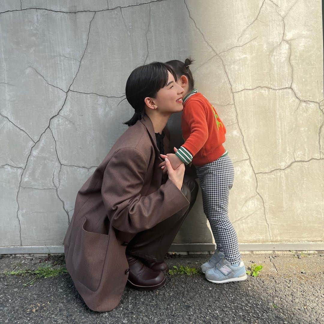 ラブリのインスタグラム：「毎日大好きだよって言っていたら毎日大好きだよって言ってくれるようになりました。もうすぐ3歳だ！」
