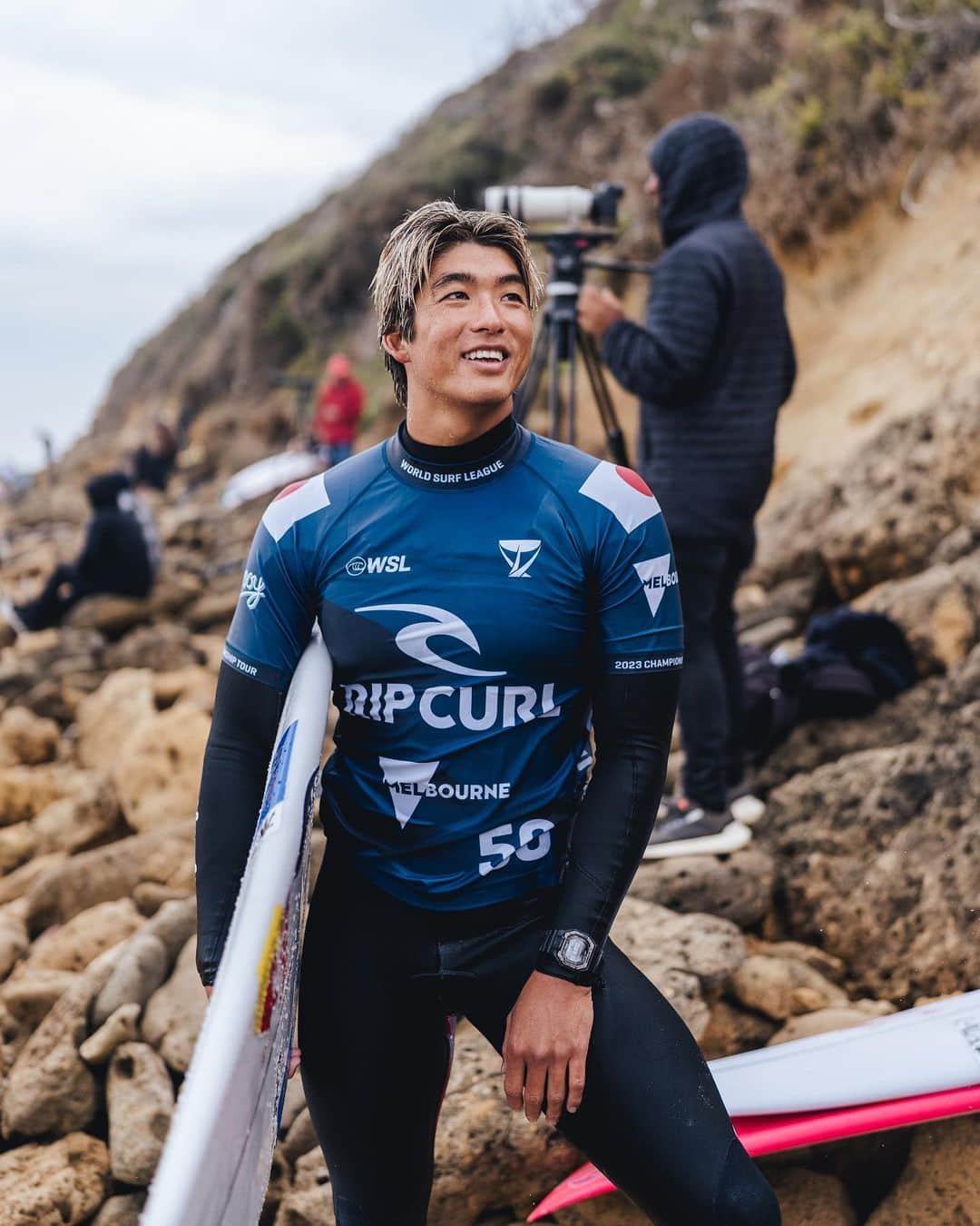 五十嵐カノアのインスタグラム：「australian leg off to a good start 🙃」