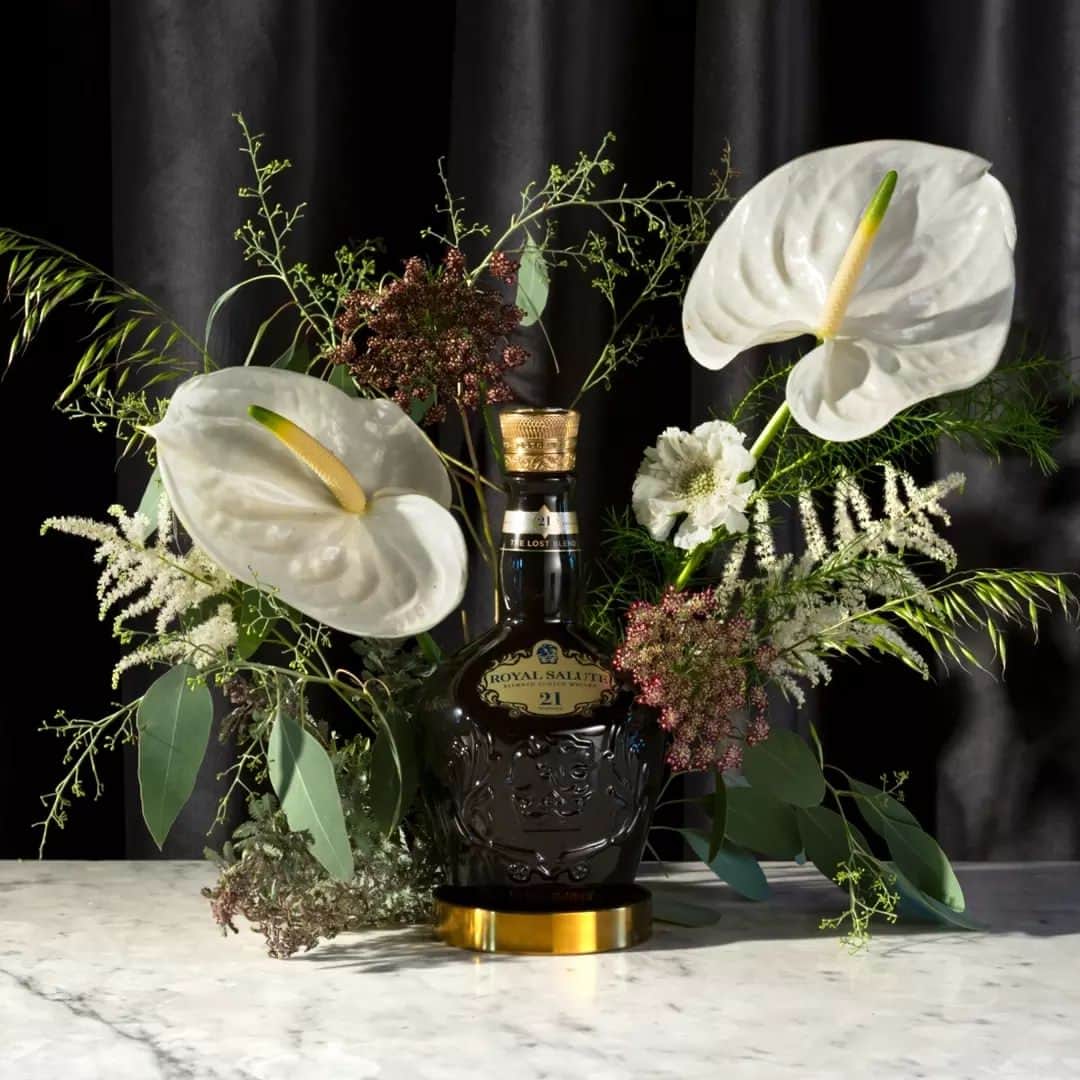 Royal Saluteのインスタグラム：「Make Royal Salute the centrepiece of your table this Easter weekend, framed by fresh florals for an enchanting statement sure to delight your guests.」