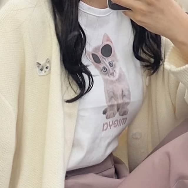 中野愛理のインスタグラム：「🐈🎀 　　　　　　　 　　　　　　　 #フレンチガーリー #フレンチガーリーコーデ  #mieyamieya #rosémuse #rosemuse  @mieyamieya_official @rosemuse_official」