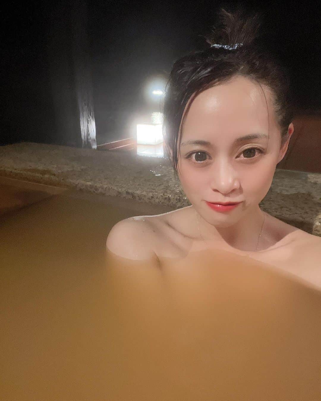 成瀬りおのインスタグラム：「天橋立離宮星音（京都天橋立） 年始におみゆと旅行✈️ 宿でゆーーーーーーっくりした🥺💓 ホテルにお金かけれるって大人になった気分🧏‍♂️笑 . #天橋立離宮星音  #京都観光 #京都ホテル #天橋立 #天橋立ホテル #間人蟹 #旅行 #旅行記 #国内旅行」