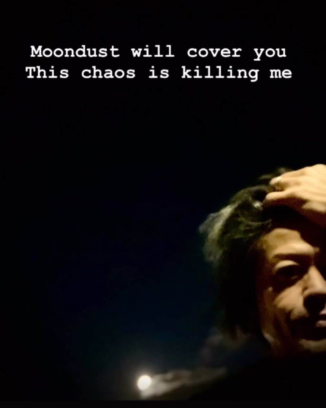 宙也さんのインスタグラム写真 - (宙也Instagram)「満月over my shoulder.」4月6日 22時50分 - chuya_aquarius