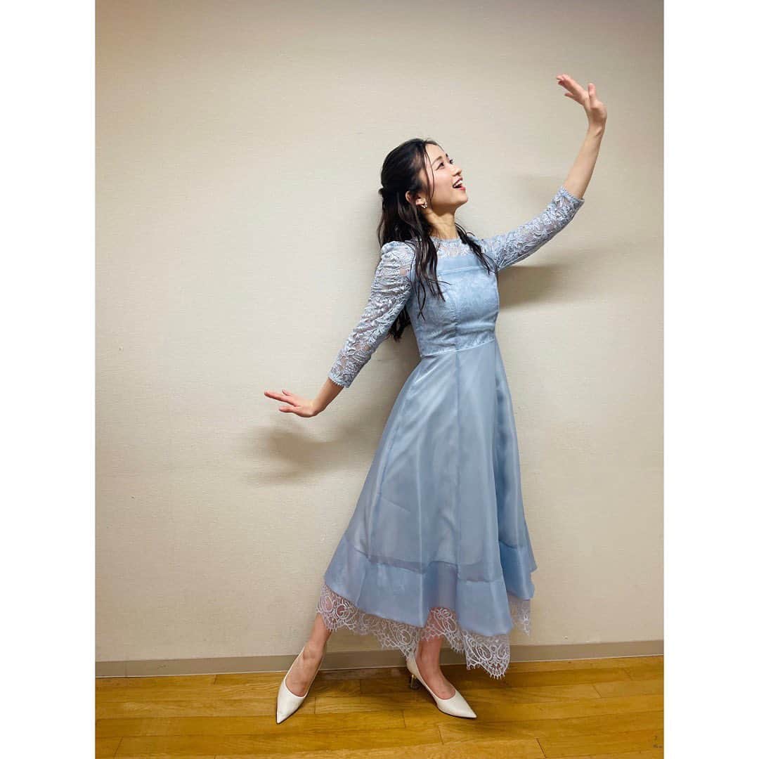 木下晴香のインスタグラム：「Today's dress👗 ⁡ 少し久しぶりに、 王道っぽいワンピとスタイリングでした…♡ ⁡ 2023.04.06 シブヤデマタアイマショウ」