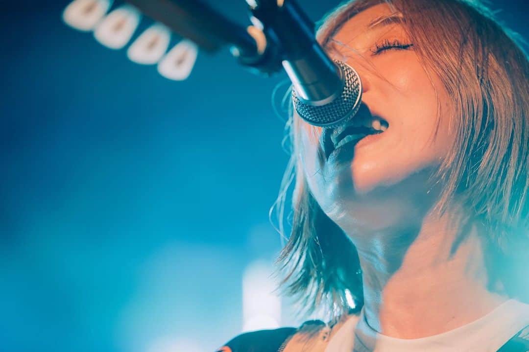 林萌々子のインスタグラム：「. 2023.4.6 at 前橋DYVER "tour tour tour" 14本目  ワンマン！  photo by @junpeihiyoshi  #無断転載引用だみだよ」