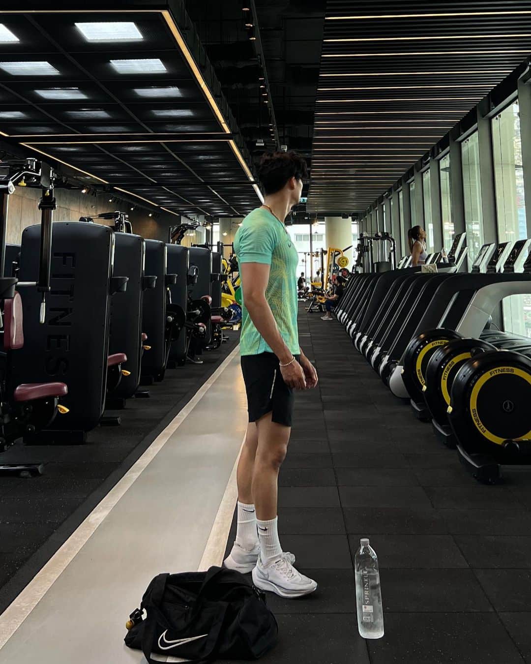 Kensukeのインスタグラム：「@fitnessonethailand  I like best the gym in Bangkok🤤」