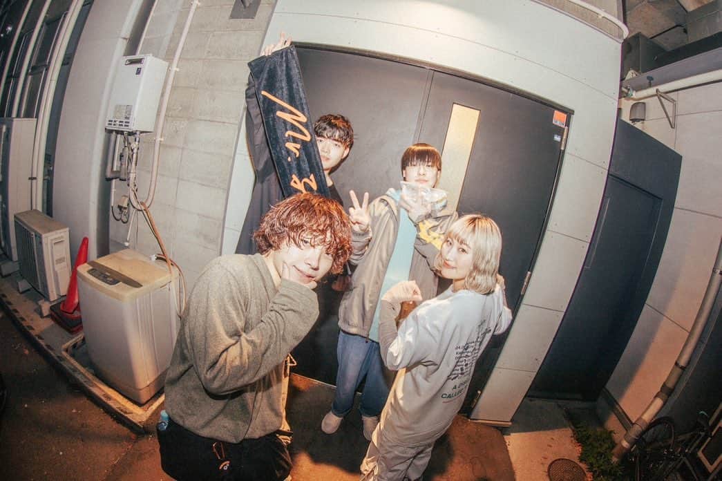 大貫みくのインスタグラム：「2023.04.06  @ 静岡LIVE ROXY SHIZUOKA  A disease called "love"  〜君の頭の中で自由に泳げていたらツアー〜 初日静岡ありがとうございました！ 熱々でした！ ライブハウスに帰ってきた！って気持ちになれて幸せ☺️  @_kinoko_photo__」