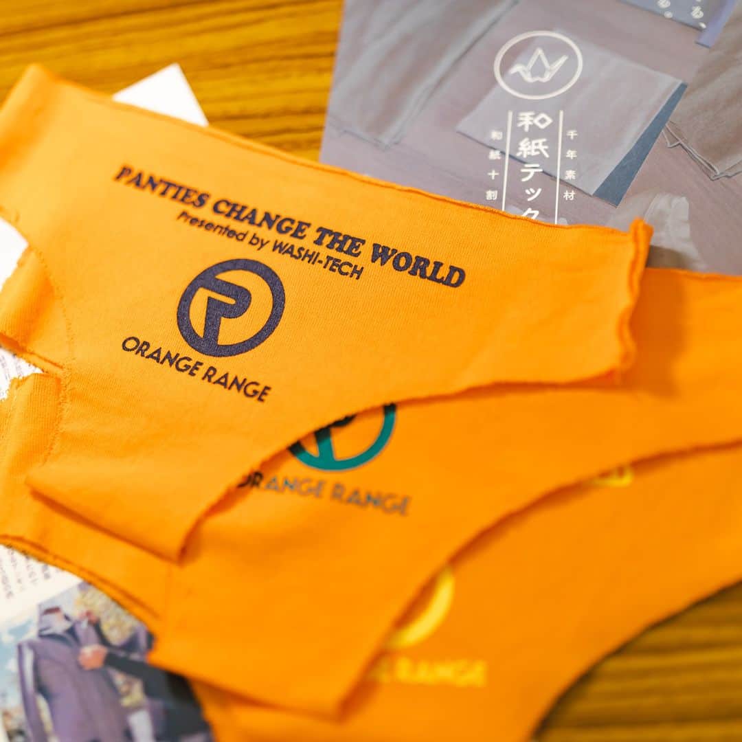 ORANGE RANGEのインスタグラム：「. 👙 　👙 　👙 　👙　👙　👙　👙 PANTIES CHANGE THE WORLD  -パンティーは世界を変える-   👙 　👙 　👙 　👙　👙　👙　👙  現在開催中の「ORANGE RANGE LIVE TOUR 022-023 〜Double Circle〜」にて、地球環境への負荷が少ないサスティナブル素材の和紙を100%使用したWASHI-TECH製の #レンタルパンティー を導入しました💯 https://secure.plusmember.jp/orangerange/1/questionnaire/6/43211/  東名阪追加公演でもぜひ手に取ってみてください🎀 https://orangerange.com/feature/tour022_023  役割を果たした #レンタルパンティー は、廃棄や焼却することなく土壌に還して農作物などを創出する循環型スキームを確立させた取り組みを予定しております♻️  環境のためにできるほんのすこしの配慮に、 「WASHI-TECH」という選択肢を。  https://washi.tech/  #ORANGERANGE #DoubleCircle #WASHI_TECH @orangerange_official @washi_tech @wakoh_official」
