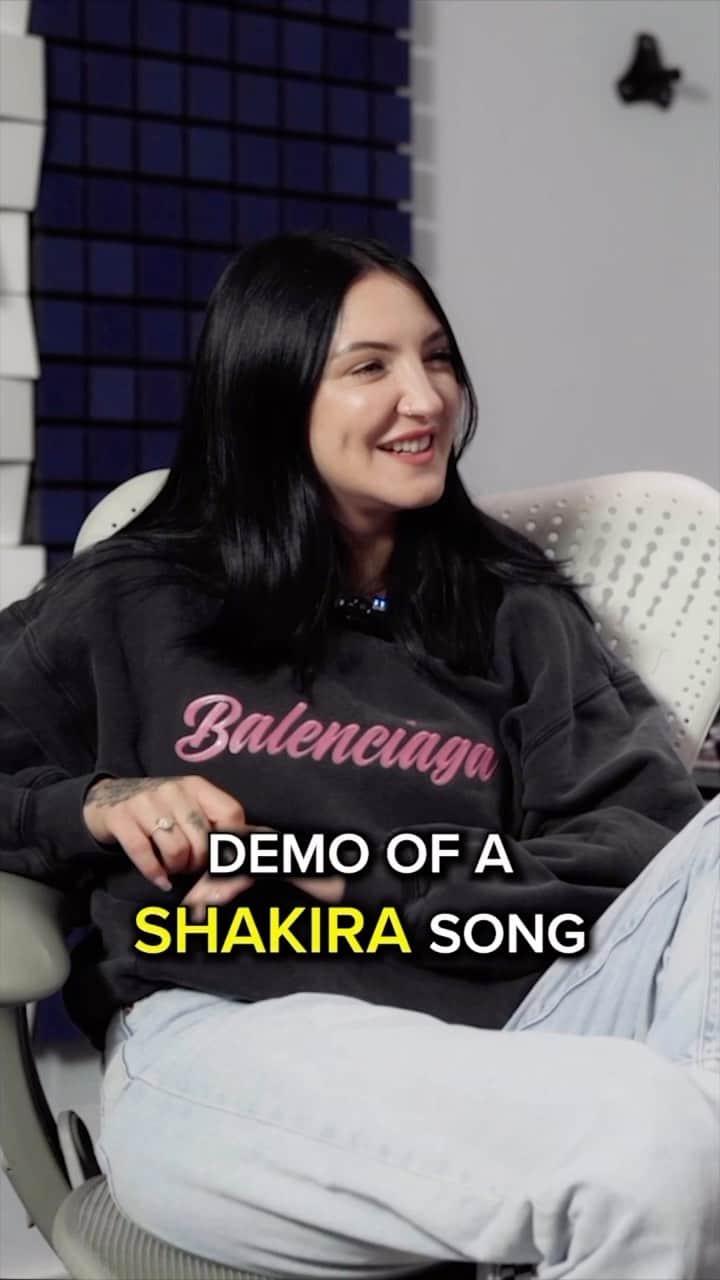 Julia Michaelsのインスタグラム：「“Sampled on a Migos track” is a good option for two truths and a lie @behindthewalltv」