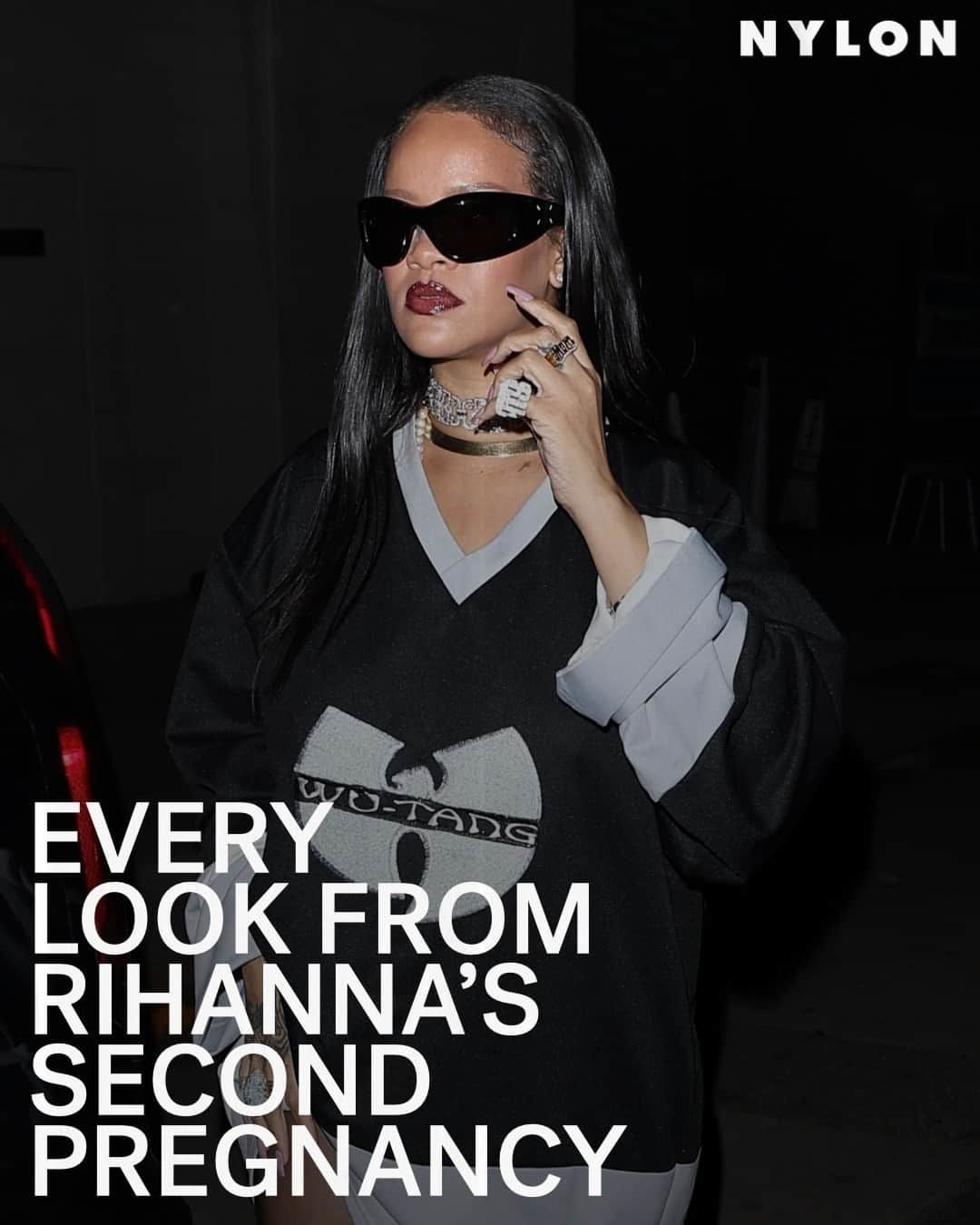 Nylon Magazineさんのインスタグラム写真 - (Nylon MagazineInstagram)「Our maternity wear icon has done it again. Last night, #Rihanna stepped out in a Wu-Tang Clan jersey, a sheer skirt, and a diamond choker — alongside A$AP Rocky and their son in matching black-and-white 'fits. 🖤  See all of the best looks from Rih’s second pregnancy, at the link in bio. [BACKGRID]」4月7日 2時53分 - nylonmag