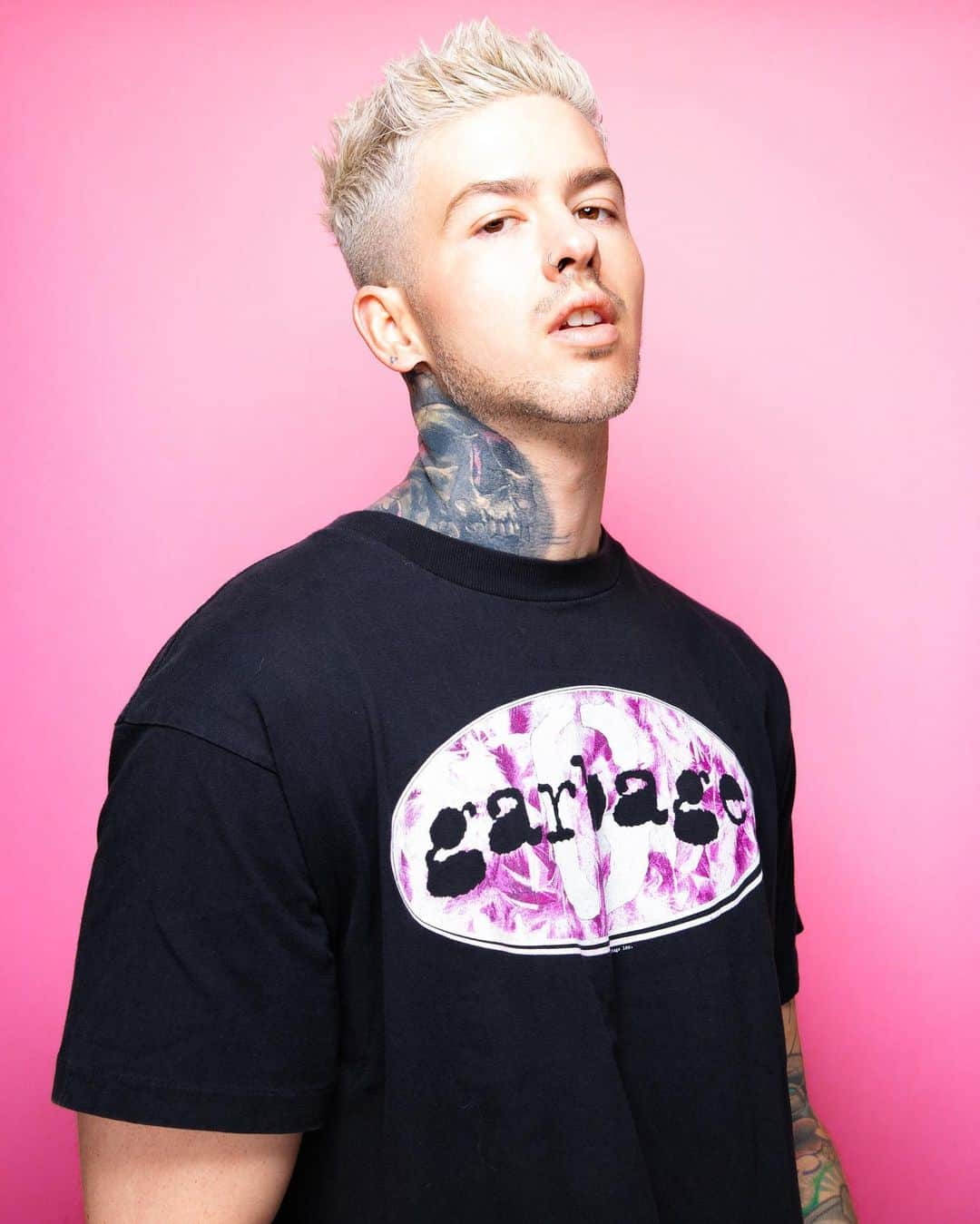 T・ミルズさんのインスタグラム写真 - (T・ミルズInstagram)「guess my favorite color」4月7日 3時15分 - travismills