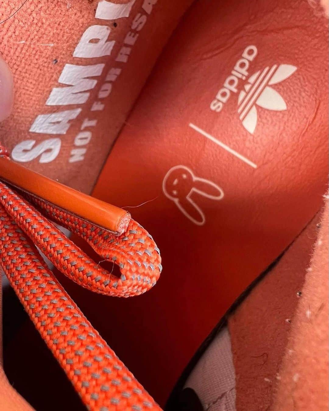 Nice Kicksさんのインスタグラム写真 - (Nice KicksInstagram)「An “Orange Flare” @badbunnypr x Adidas Forum Buckle Low sample has surfaced online. Would you want these to drop? 👀🍊 LINK IN BIO for more info 📲  📸: @youngviet23」4月7日 8時12分 - nicekicks