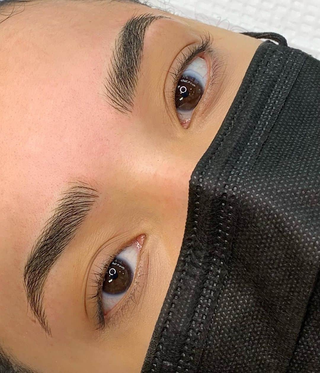 Haley Wightのインスタグラム：「These brows 🤤 thinking about booking nanoblading with me? Give us a call at (602)809-9405 or visit our website daelascottsdale.com ✨  #microblading #nanoblading #arizona #phoenix #scottsdale #microbladingaz」