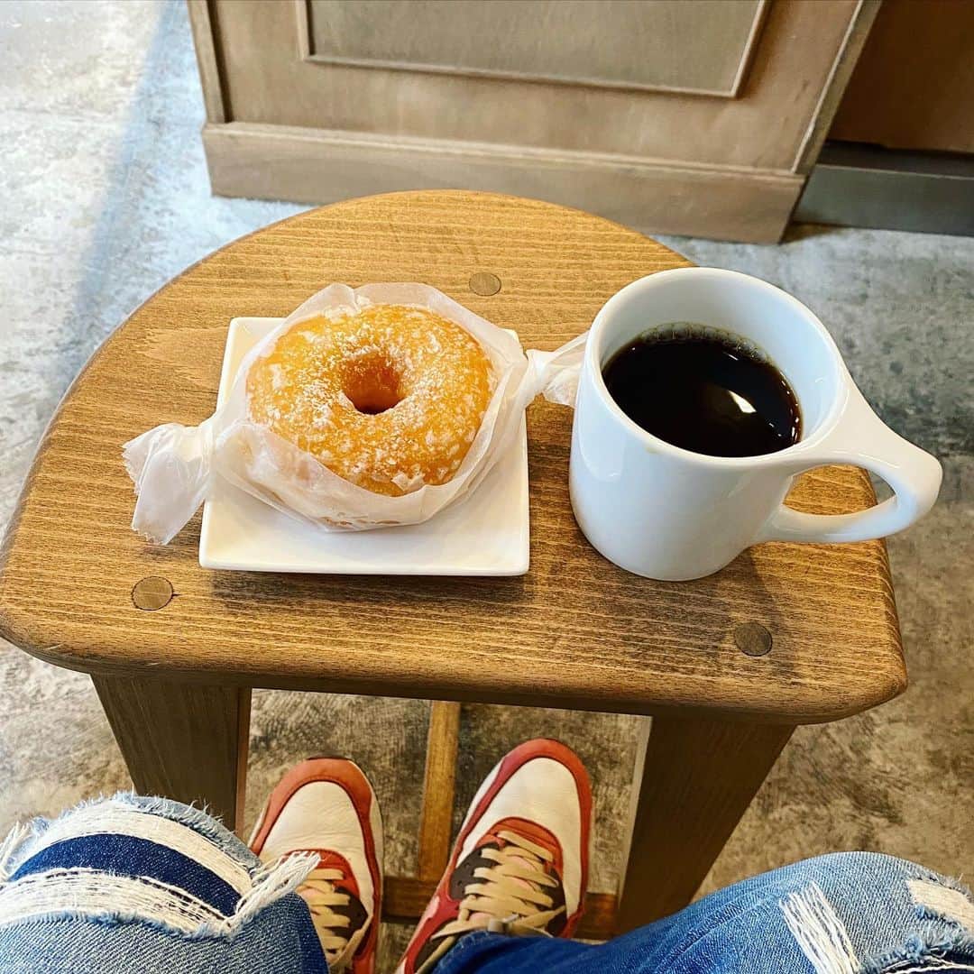 黒沢薫さんのインスタグラム写真 - (黒沢薫Instagram)「今日のおめざ。 #morning #breakfast #donuts #coffee #yum #happy #instasweets #instafood」4月7日 9時38分 - kaorukurosawa_lovelife