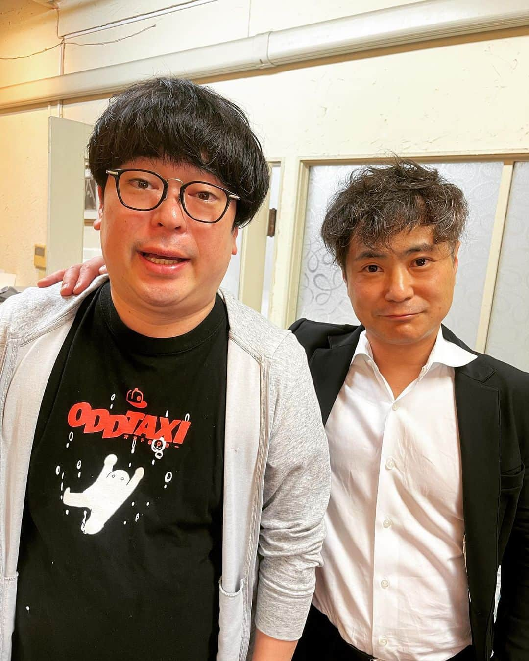 杉本知香さんのインスタグラム写真 - (杉本知香Instagram)「大谷翔平さんと同じ193cmの浅井くんと 172cmのコバさん😆 164cmの向くんと158cmの入江くん😆  #中目黒美容室 #ケンドーコバヤシ#ケンコバ #バケモン先生#浅井優#大谷翔平 と同じ身長 #カラテカ入江#ピカピカ #天津向#天津#オタク界のカリスマ」4月7日 20時53分 - sugimotoc