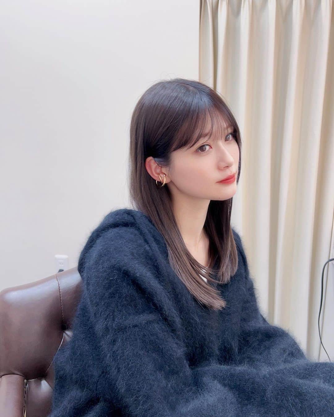 生見愛瑠さんのインスタグラム写真 - (生見愛瑠Instagram)「最近は髪色が落ち着いています👩🏻」4月7日 20時56分 - meru ...