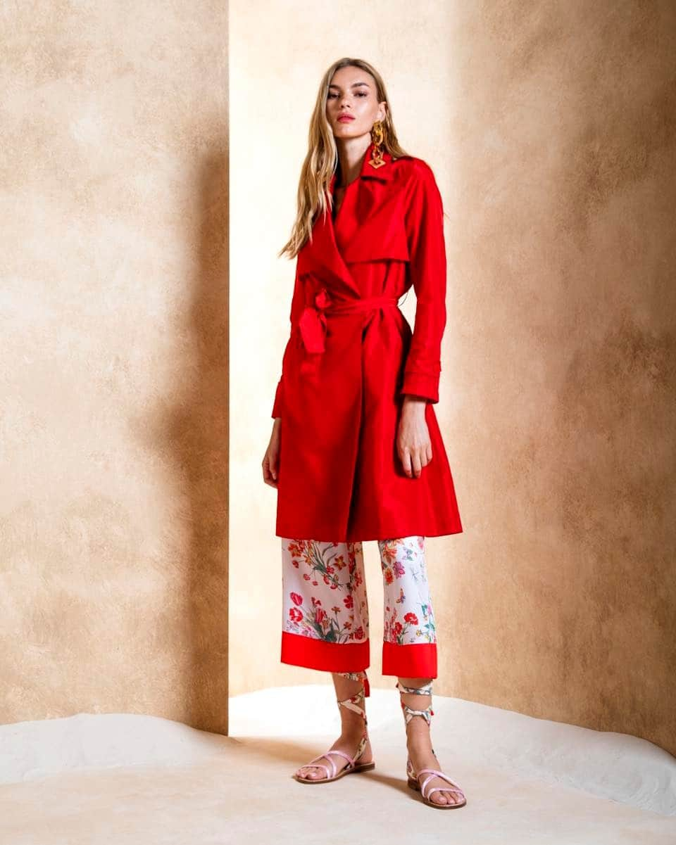 コンパニーアイタリアーナさんのインスタグラム写真 - (コンパニーアイタリアーナInstagram)「Red trench: must have for this season!  #compagniaitaliana #thenewera  #ss23 #springsummercollection #springsummer23 #springfashion #springlook #springoutfit」4月7日 19時38分 - compagniaitaliana