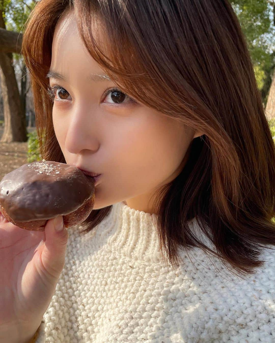 織田奈那さんのインスタグラム写真 - (織田奈那Instagram)「I’m donut ? 今年になって初めて行ったけど激うまだったー 特にノーマルと惣菜系美味しい 通いたいけど普通にまだ行列出来てて簡単に買う事ができないのが悲しい☹️」4月7日 20時12分 - odanana924