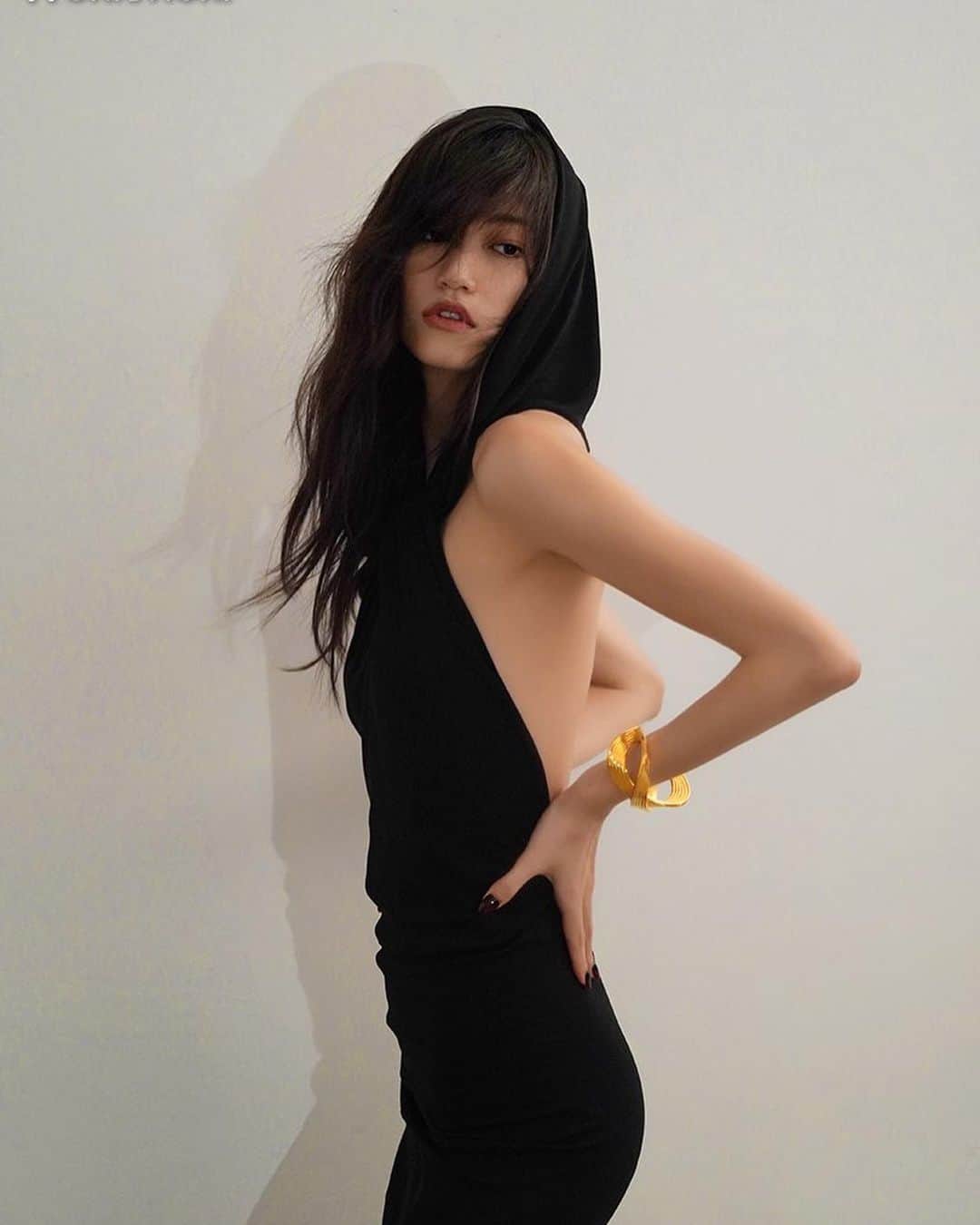 キム・ドヨンのインスタグラム：「Bazaar Magazine Photoshoot Behind」