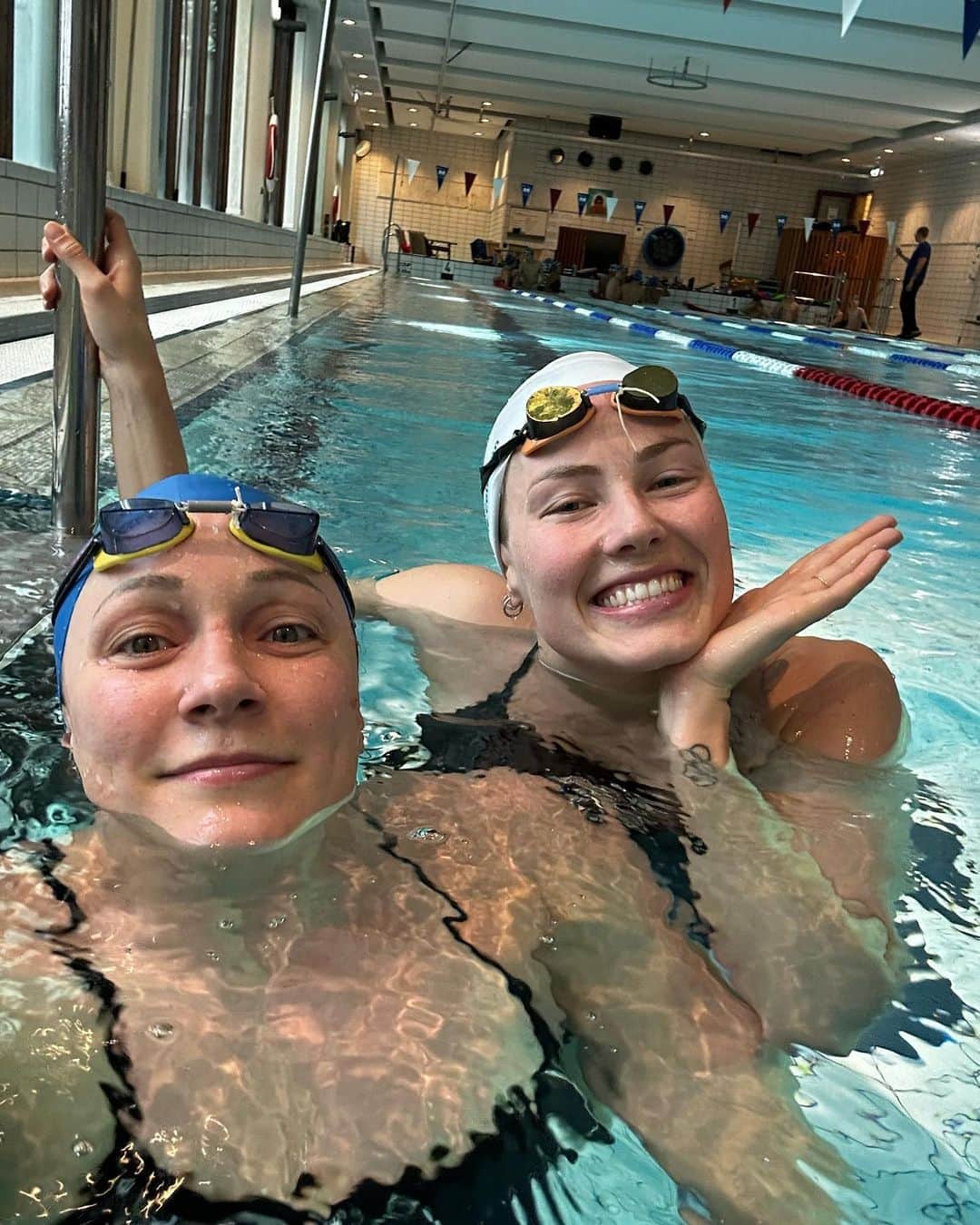 サラ・ショーストレムさんのインスタグラム写真 - (サラ・ショーストレムInstagram)「🐣🐣」4月7日 20時32分 - sarahsjostrom