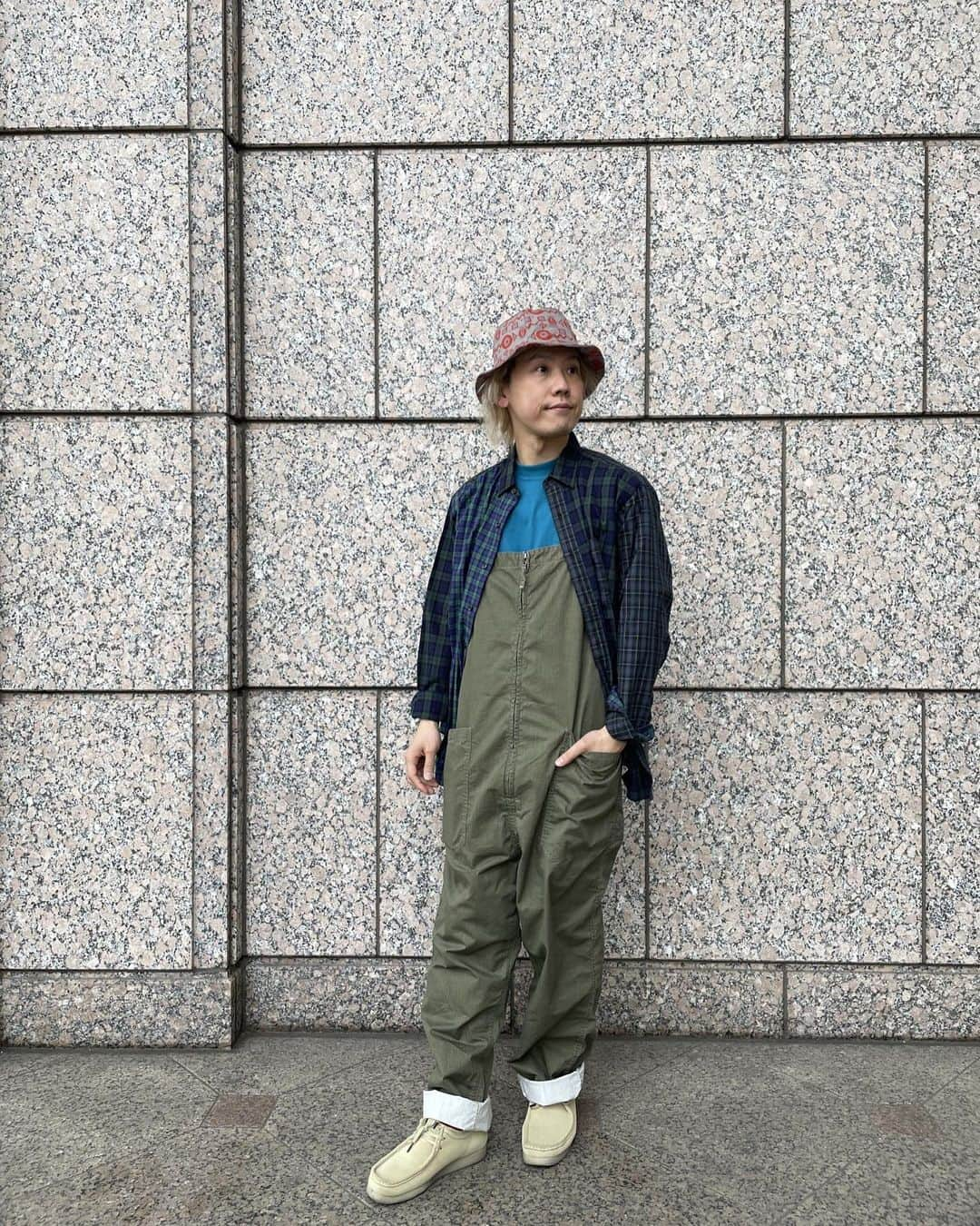 ジョンブルさんのインスタグラム写真 - (ジョンブルInstagram)「⁡ 【STAFF FAVE PANTS SNAP vol.1】 JOHNBULL PANTS FAIR ⁡ JOHNBULL直営店舗・オンラインストアにて、4/1(土)～5/7(日)の期間、【JOHNBULL PANTS FAIR】を開催致します。期間中、パンツを含むお買い上げでJohnbullMEMBERSHIPポイントを通常の2倍付与致します。 ⁡ そこで、これから入荷する最新作を含むオススメのパンツをショップスタッフが着用してご紹介いたします。 ⁡ その他にも素材・カラー・シルエットなど、豊富なバリエーションでご用意しておりますので、この機会にぜひお気に入りの1本を見つけてください。 ⁡ ■特集ページはこちら https://www.privatelabo.jp/contents/feature/?p=1571116 ⁡ #johnbull #johnbullprivatelabo #johnbullmens #johnbullwomens #coordinate #pantsfair #2023ss #2023springsummer #ジョンブル #ジョンブルプライベートラボ #ジョンブルメンズ #ジョンブルウィメンズ #パンツフェア #コーディネート #デニム #ジーンズ #スタッフスナップ #2023年夏LOOK公開 #2023年春夏新作紹介 #2023年春夏新作 ⁡ @johnbull_private_labo  @johnbull_private_labo_mens  @johnbull_private_labo_womens」4月7日 21時25分 - johnbull_private_labo