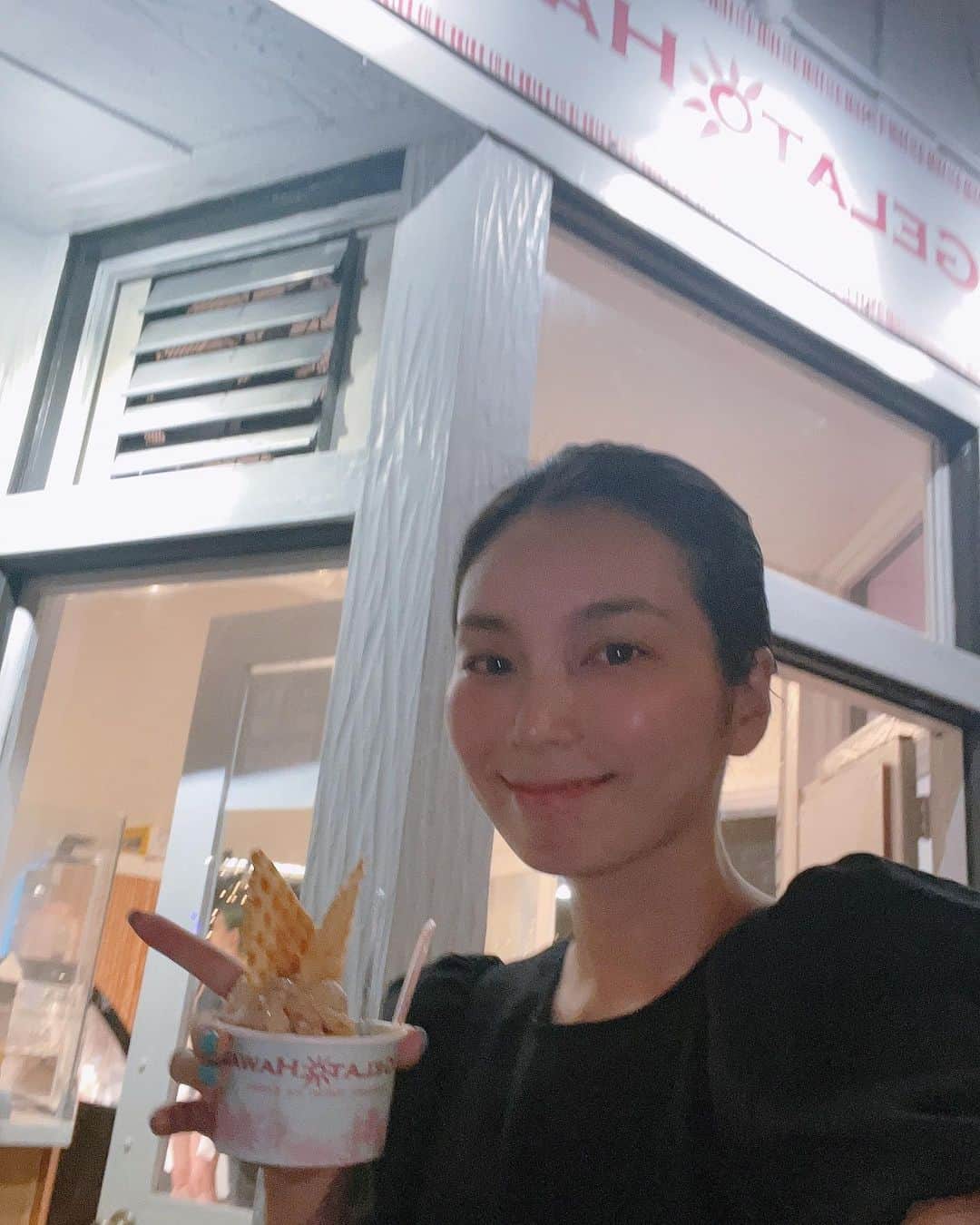 のインスタグラム：「ディナーの後に食べるジェラート美味しいよね🍨💓」