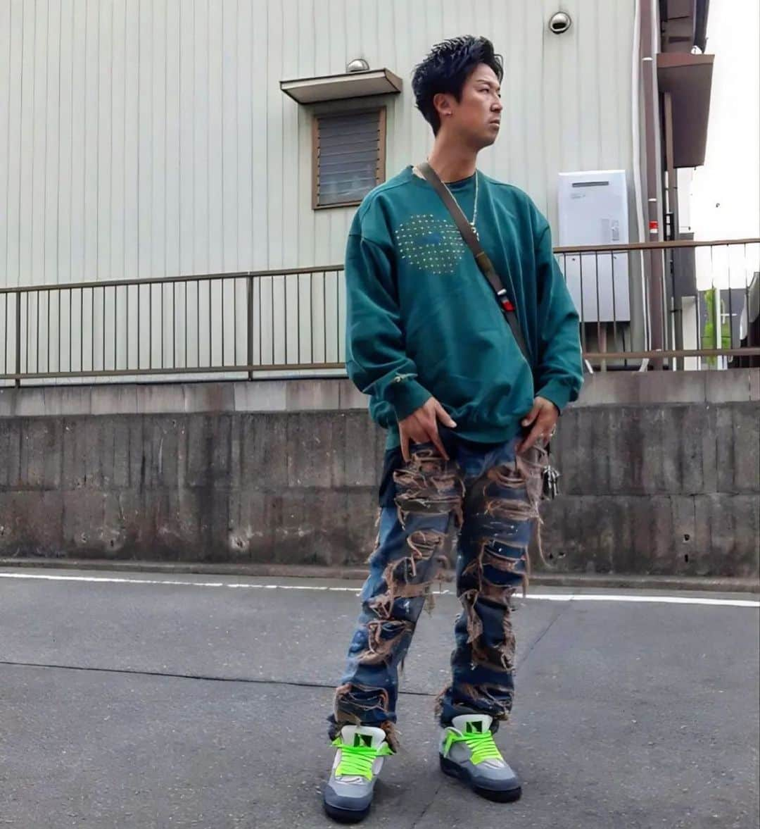 japanese_sneaker_style_magさんのインスタグラム写真 - (japanese_sneaker_style_magInstagram)「. . . #ジャパスニピックアップ 💥💥 . . . 全身コーデだけに捉われず、お好きな写真を #ジャパスニ #ジャパスニ女子 のタグを使って投稿ください👟 . . . #ジャパスニ #ジャパスニ女子 #ジャパスニピックアップ #スニーカー #スニーカーコーデ #スニーカー男子 #スニーカー女子」4月7日 12時15分 - japanese_sneakerstyle