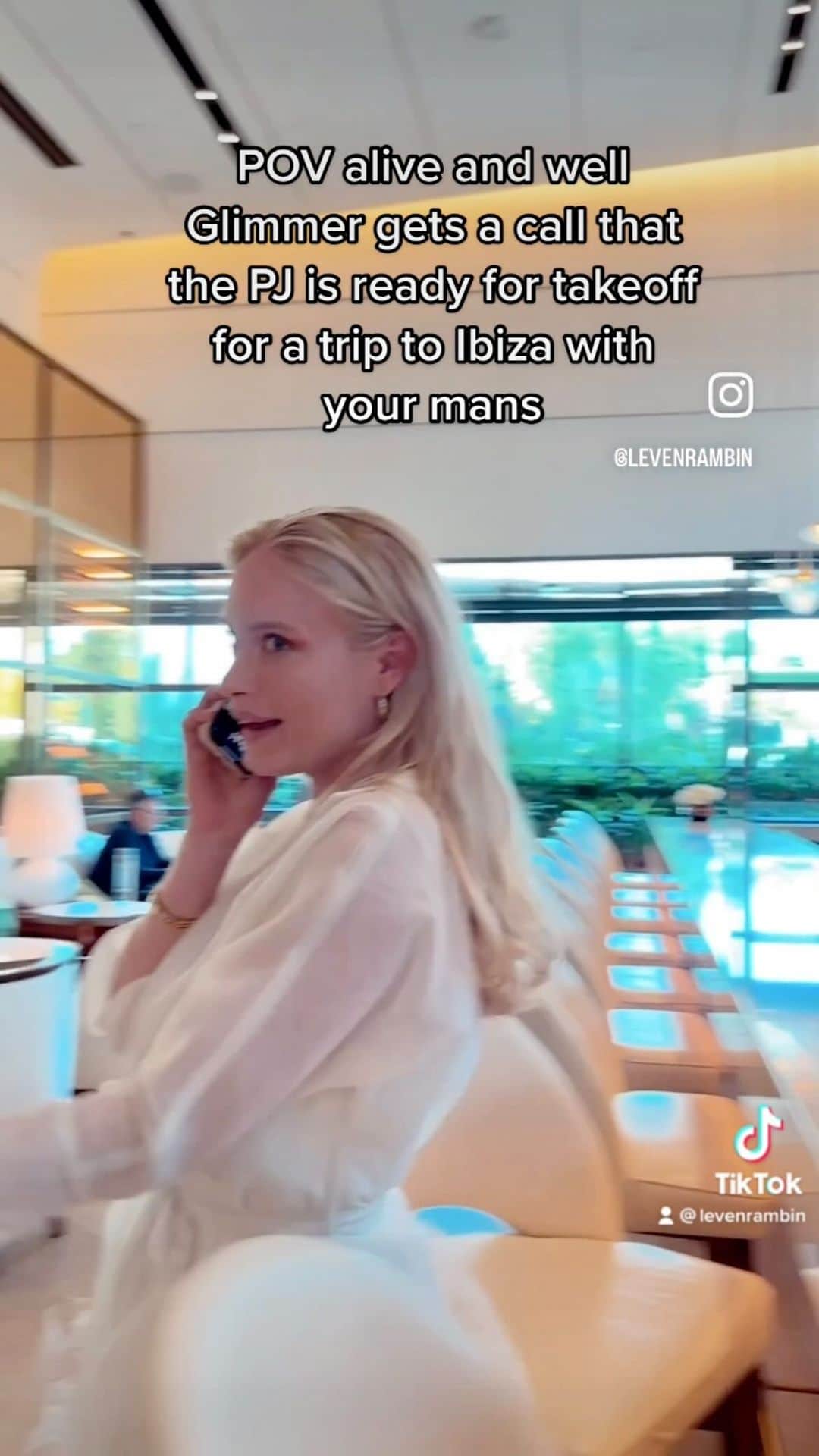 レヴェン・ランビンのインスタグラム：「I’m having too much fun on tiktok」