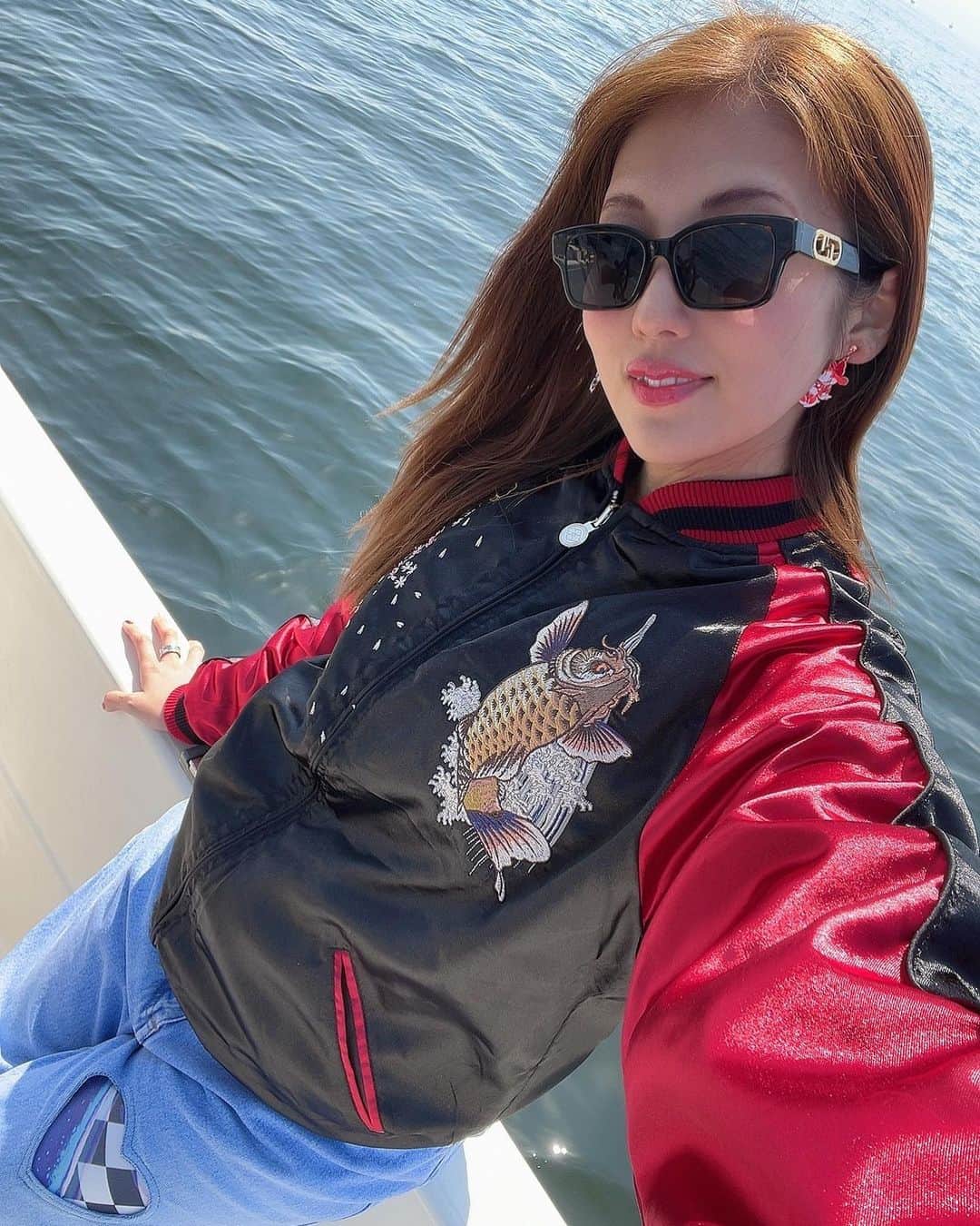 神谷麻美さんのインスタグラム写真 - (神谷麻美Instagram)「#釣りガール 🎣🫶❤️✨️   #釣り の日🎣❤️✨️  大きい船いっぱいいた🚢❁⃘*❁�🌊♡🛳*:.💖 ̖́-‬✨️   #オスプレイ も🚁💖 ̖́-‬✨️   #hello 💖🫶💖🌈💖✨  #今日も一日頑張ろう ね❤️🪐🫶❤️🌞🫶🌝❤️✨️」4月7日 12時17分 - asamice428