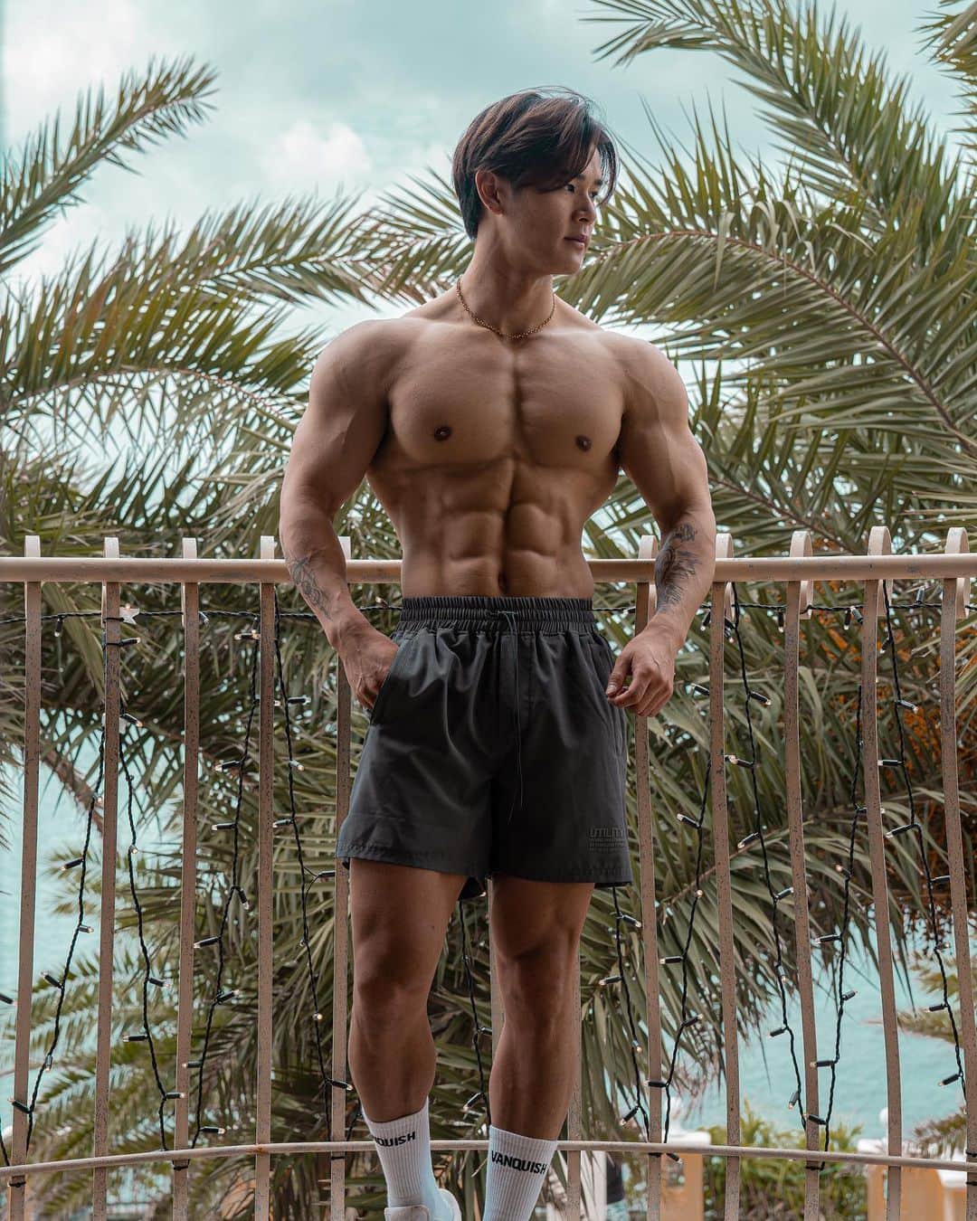 真子心太朗さんのインスタグラム写真 - (真子心太朗Instagram)「これがインスタ映え🌿📸 ・ ・ ・ ・ #fitnessmotivation #motivation  #workout #bodybuilding #okinawa  #mensphysique #muscle」4月7日 12時37分 - shintaro_manago105