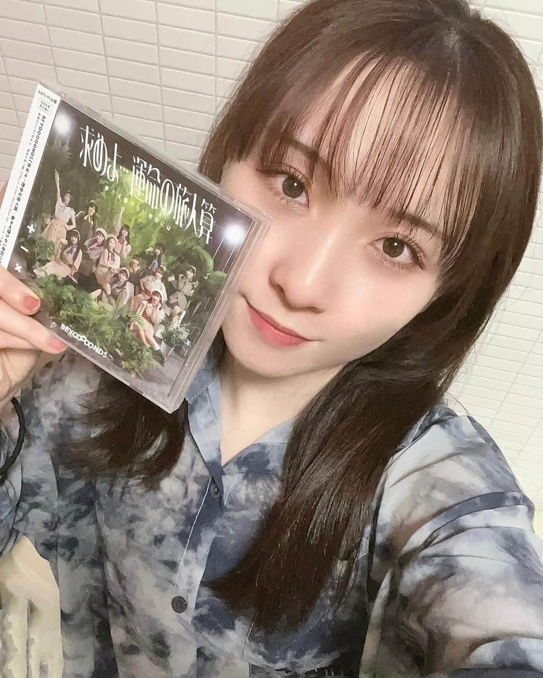 BEYOOOOONDSさんのインスタグラム写真 - (BEYOOOOONDSInstagram)「.      ひと足お先にGET💕 　 　  　 #BEYOOOOONDS #雨ノ森川海 #helloproject #高瀬くるみ #4thシングル #GET #写真は #初回盤 #特典 #映像 #どれも良すぎた #きゃわ #ビヨちゃん #是非 #チェックしてね #新曲 #詳しくはブログに書くね #お楽しみに」4月7日 13時07分 - beyooooonds_official