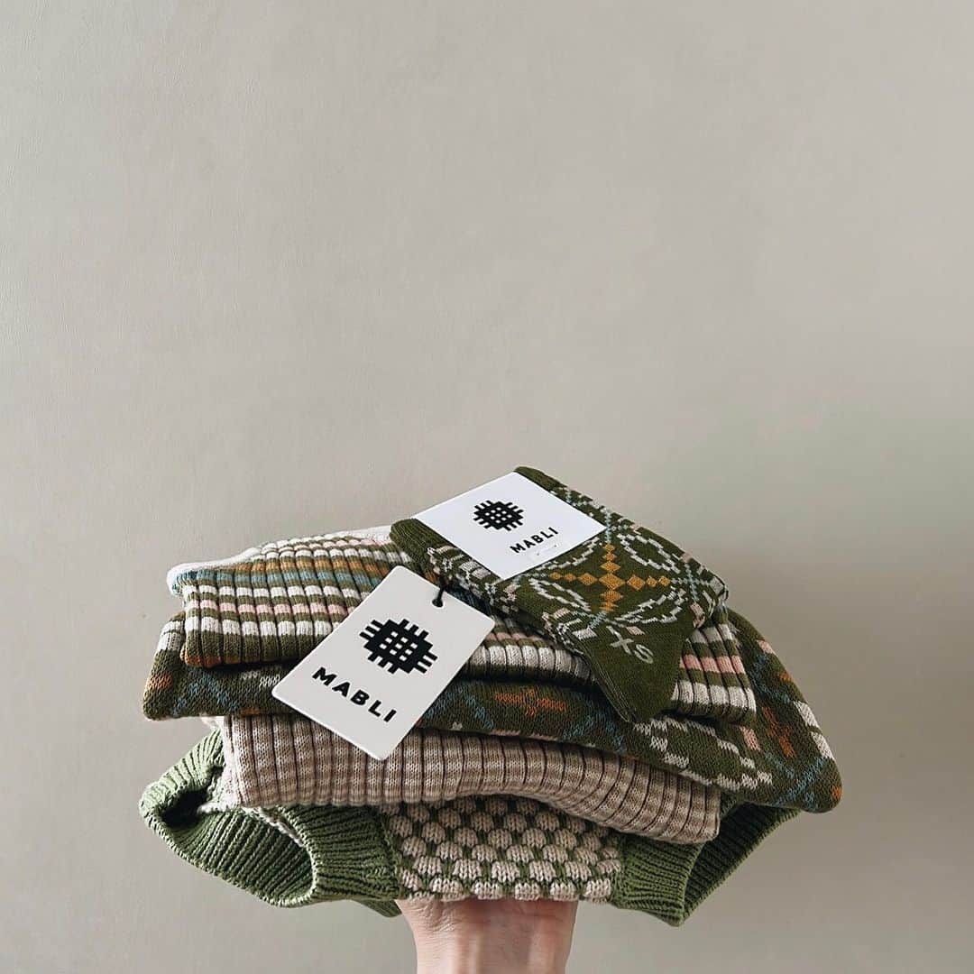 ukapiのインスタグラム：「⠀ ⠀ ⠀ @mabliknits 💚 ⠀ @___ritapaperi_  ⠀ ⠀ ⠀ #せおふく」