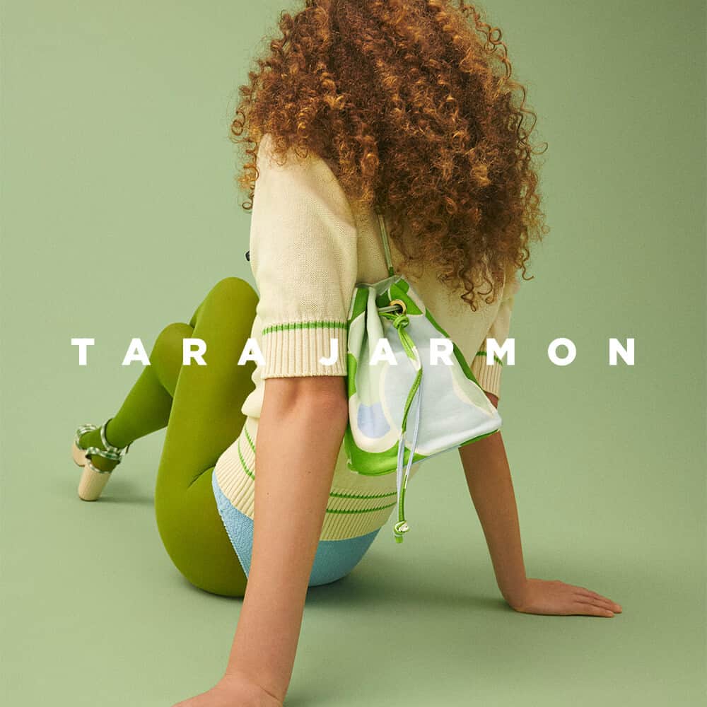 タラジャーモンのインスタグラム：「Cœur tendre sur un air Diabolo Menthe.  Sous un vent de fraîcheur aux inspirations 70’s et 90’s, la femme Tara Jarmon met le cap sur les beaux jours  #tarajarmon #fashion #PE23 #newin」