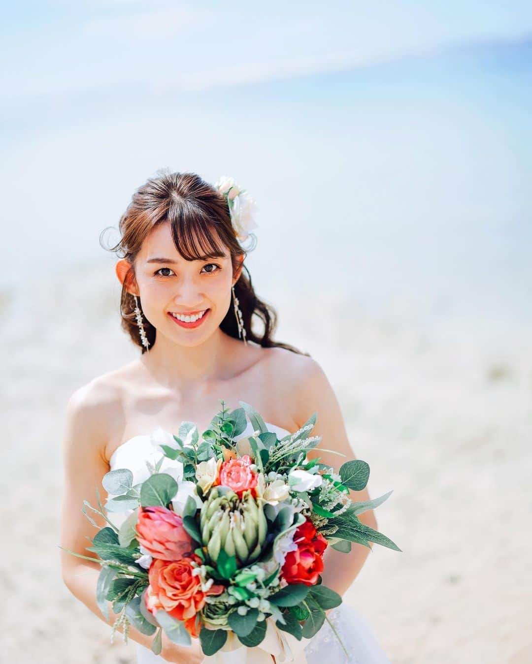 吉田有希さんのインスタグラム写真 - (吉田有希Instagram)「Wedding Photos👰‍♀️💐💗 #wedding #lastyear #hawaii #beach #memories #❤️」4月7日 15時13分 - yuuki329_h