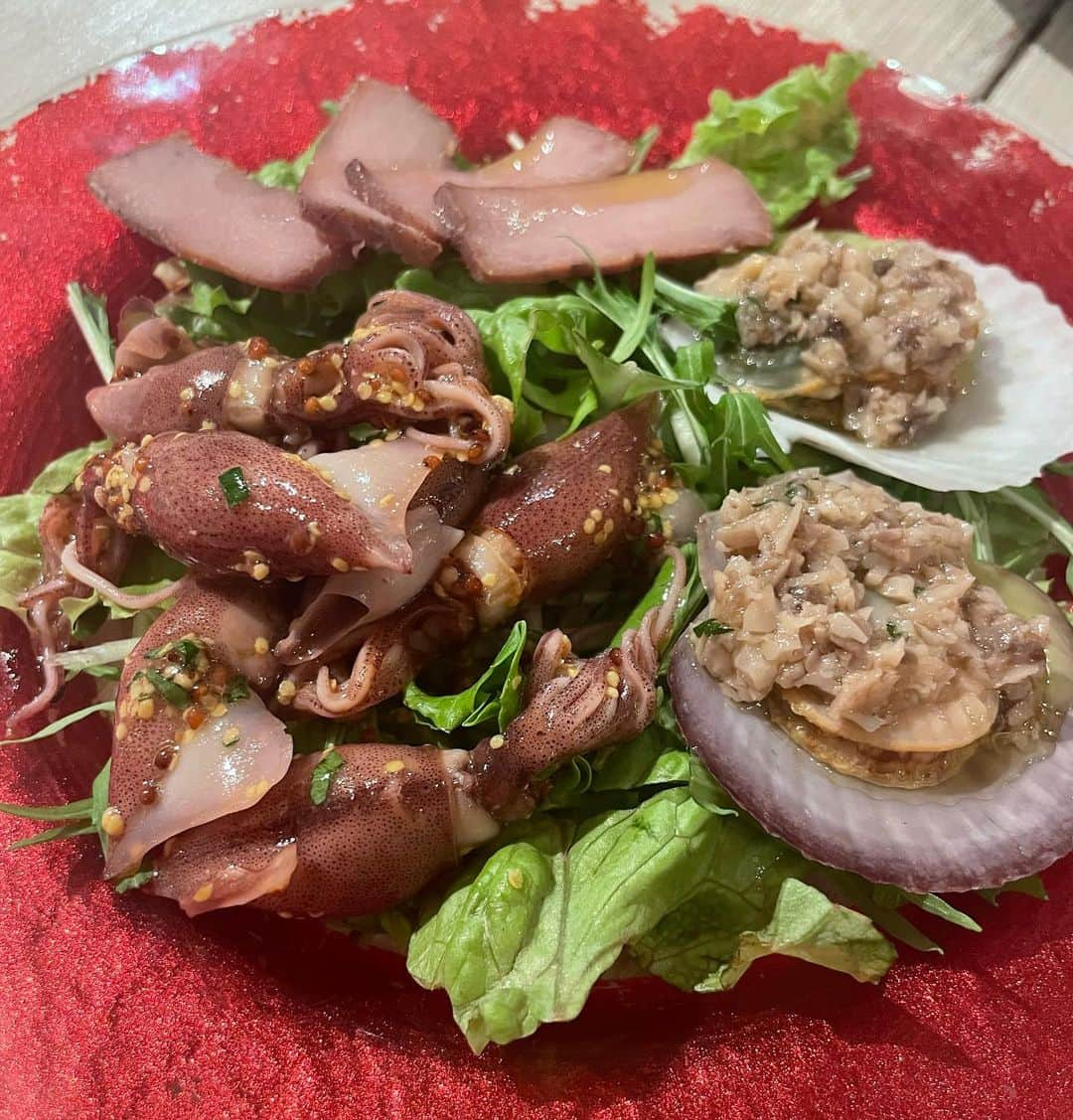 諸塚香奈実さんのインスタグラム写真 - (諸塚香奈実Instagram)「食べて食べて食べて飲んで食べて飲んで食べた日。 (実際はもっと品数食べてる)  🐷  自分の胃袋が心配  すべては春のせい🌸🌸」4月7日 15時29分 - moro_ciao