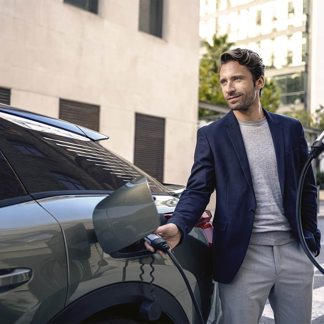 Citroënのインスタグラム：「This man has decided to be particularly handsome and elegant, but nothing prevents you to take a ride in your #CitroënC5X with a dreadful haircut and a tracksuit.」