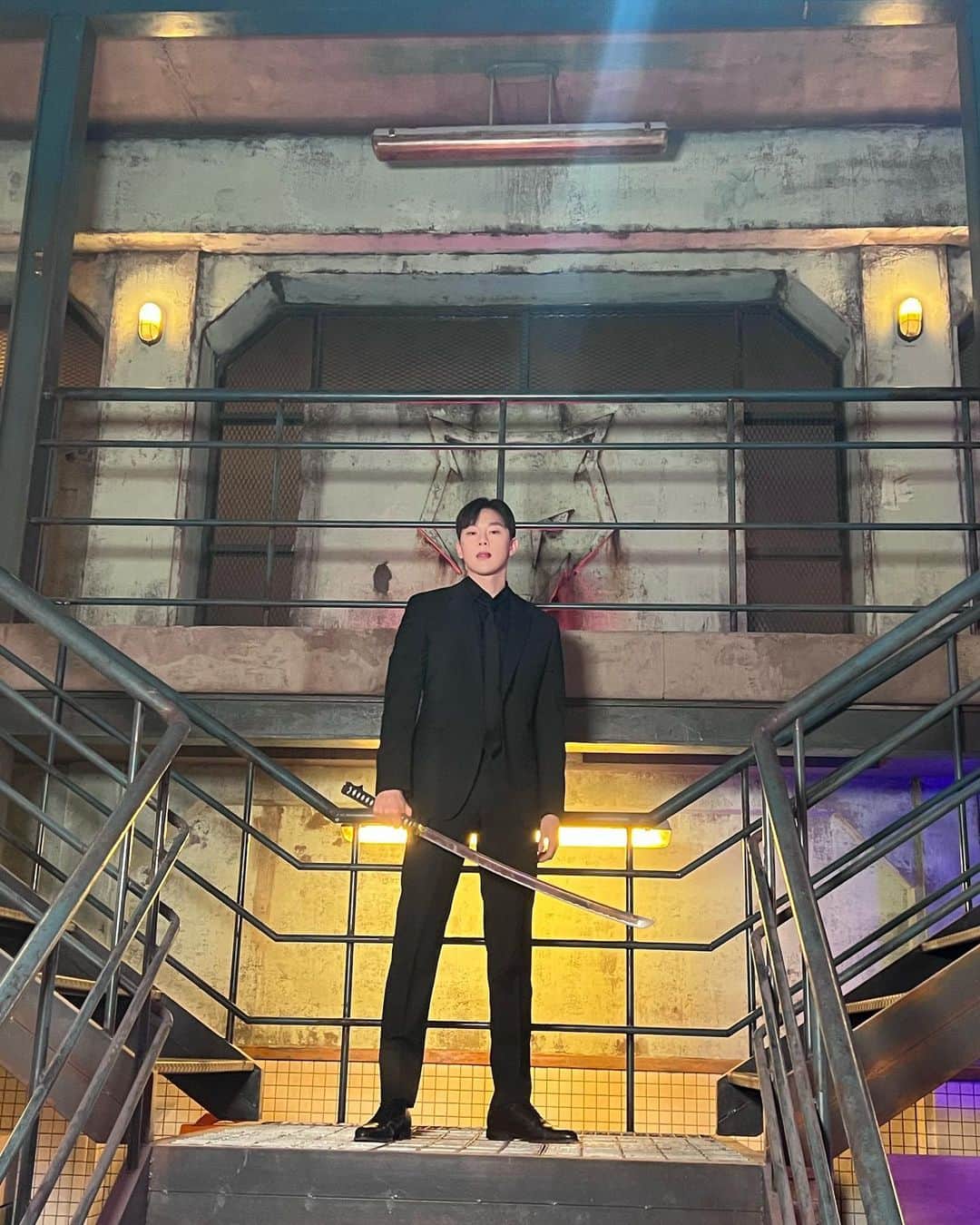クォン・ヒョンビンさんのインスタグラム写真 - (クォン・ヒョンビンInstagram)「내일밤 9시 10분도 tvN 판도라 💪」4月7日 16時09分 - komurola