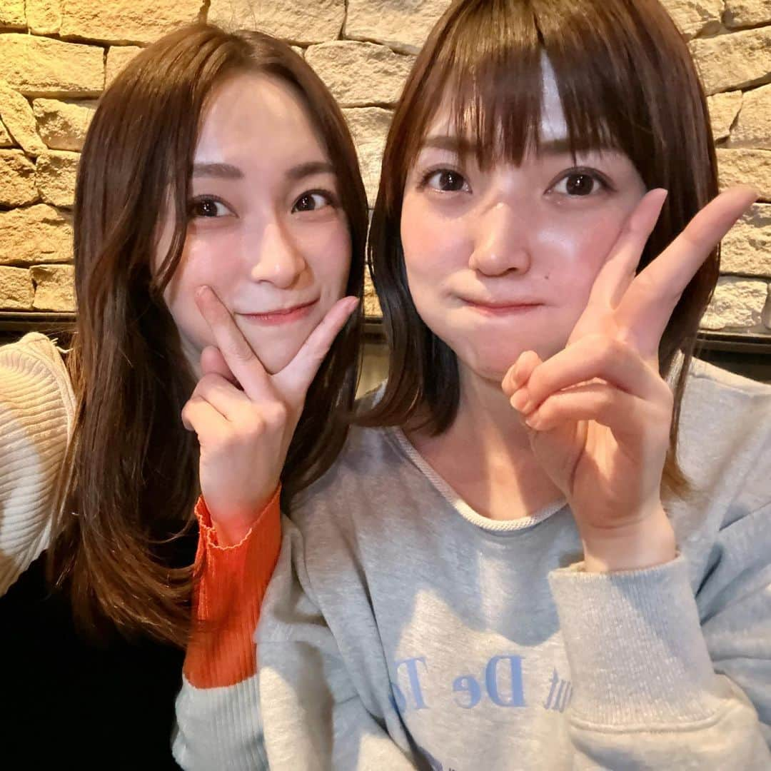 原明日夏さんのインスタグラム写真 - (原明日夏Instagram)「*  この間13年来のお友達と会ってきた♡  2児の母で家事と仕事とダイエットまで頑張ってて尊敬🥺  ストレス溜まったらなにするの？って聞いたら爆音でサンボマスター聴くって言ってて昔から面白いんだよなぁ🤣  またご飯行こうね🤤🥩」4月7日 16時45分 - hara.as