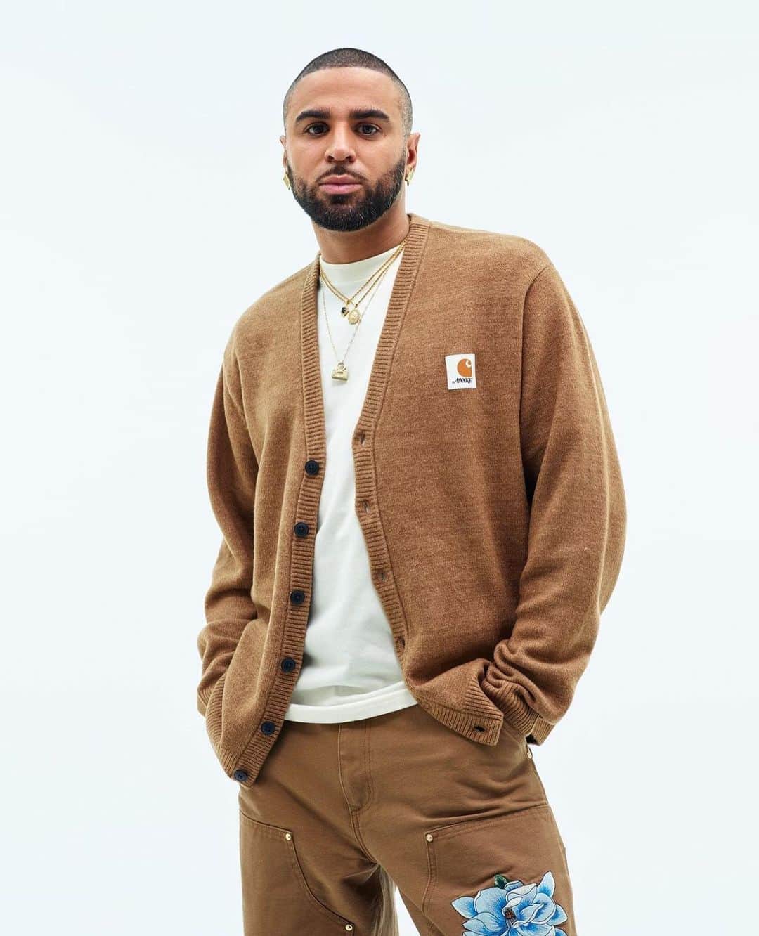 カーハートのインスタグラム：「Carhartt WIP x Awake NY    Carhartt WIP x Awake NY カプセルコレクションは、4月8日(土)より下記のCarhartt WIP Store、Online Storeにて発売致します。発売の詳細はブランドサイトのJOURNALページをご覧下さい。  ・Carhartt WIP Store Tokyo ・Carhartt WIP Store Fukuoka ・Carhartt WIP Store Kobe ・Carhartt WIP Japan オンラインストア  Photographer: @mario_sorrenti  Style: @alastairmckimm  Model: @raulzepol / @fatima / @v.vegas / @thegodrakim / @ghettogray   @awakenewyorkclothing   #CarharttWIP  #awakeny」