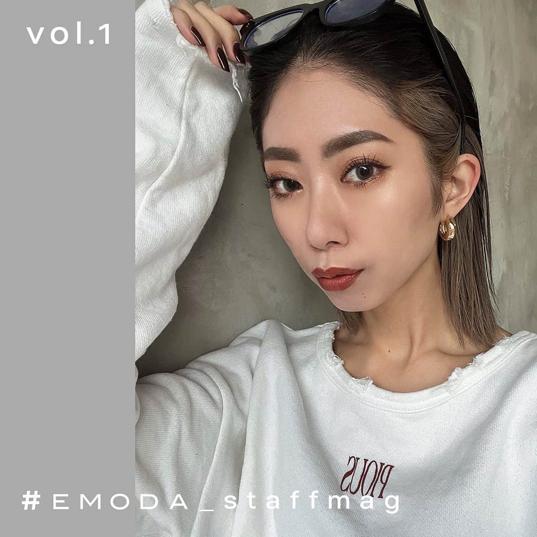 EMODA_LOOK BOOKさんのインスタグラム写真 - (EMODA_LOOK BOOKInstagram)「vol.1 #EMODA_staffmag  official staffの『リアル』が知れる NEW CONTENTS 遂にSTART!!  メイクHow to、スキンケア、 今ハマっているもの、よくいくカフェ、などなど 毎週staffをピックアップしてお届け♪  記念すべき1回目のピックアップstaffは AYUKA【@m.ayuka__】  AYUKAのリアルメイクと愛用コスメを紹介！ 詳しくはスワイプで⇒  この投稿気になった子はいいね・保存・コメントしてね♡  ----------------------------------------- #EMODA_staffmag 毎週金曜日 17:00 更新  次回のstaffはNAOKA【@naoka.a】 4/14 FRI 17:00 お楽しみに -----------------------------------------  ■AYUKA OTANI @m.ayuka__  ■NAOKA AKINARI @naoka.a  ■MOE HAMADA @hamada_moe_  ■PANILAGAO PAOLINE @_paogram_  ■AI NISHIJO @ai_nishijo  ■AN ICHIKAWA @an_ichikawa  #EMODA #EMODA＿ビューティー #おしゃれメイク #大人っぽメイク #モードメイク #ブラウンメイク #垢抜けメイク #ブラウンリップ ＃イエベ秋 #イエベ #イエベメイク #アパレルスタッフ #MAC #JUNGSAEMMOOL #andbe #NARS #カラコン」4月7日 17時00分 - emoda_snap