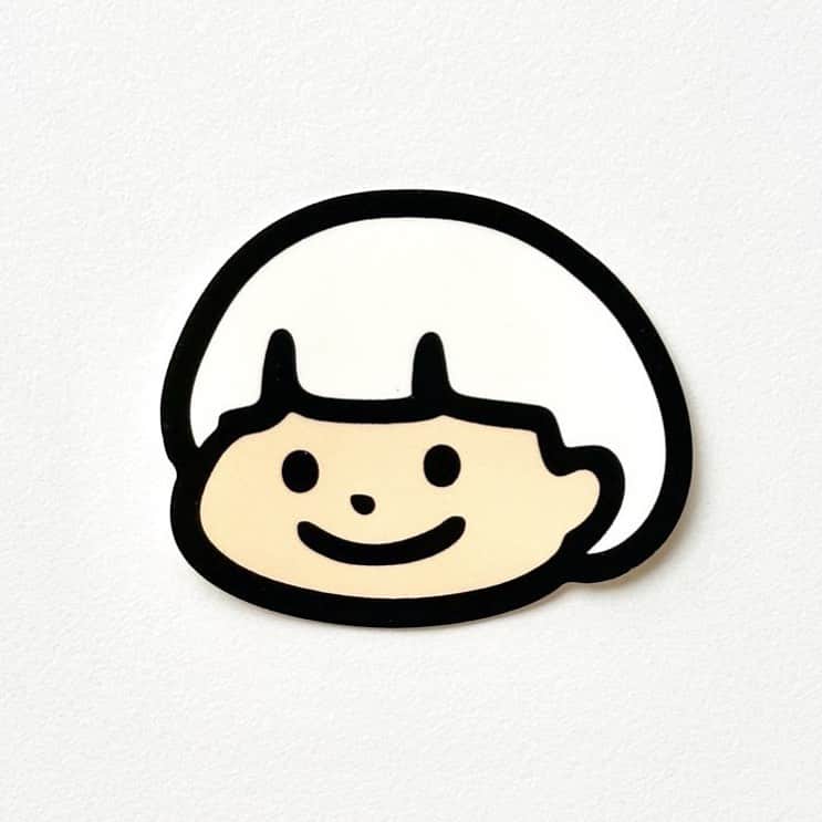 白根ゆたんぽのインスタグラム：「YUROOM GIRL BIG FACE STICKER  YUROOM ガールのちょっと大きめ顔だけステッカー作りましたよ。明日からのクリエイターズマーケットにて販売予定です。  Featured Projects 2023 クリエイターズマーケット 2023年4月8日(土)- 9日(日) 12:00～19:00 (2DAY) コクヨ東京品川オフィス「THE CAMPUS」にて https://www.featuredprojects.jp」