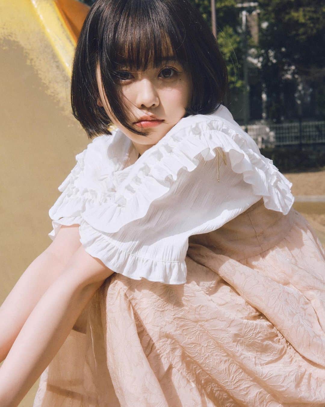のインスタグラム：「「merry jenny」さんの WEBカタログのモデルをやらせていただきました！🧸 本当にちせ好みのかわいいお洋服をいっぱい着れて、 撮影もすごく楽しかったです🫶🏻しあわせしあわせ！ ぜひチェックしてみてください〜(՞ ܸ. .ܸ՞)  @merryjenny_instagram #merryjenny #メリージェニー」