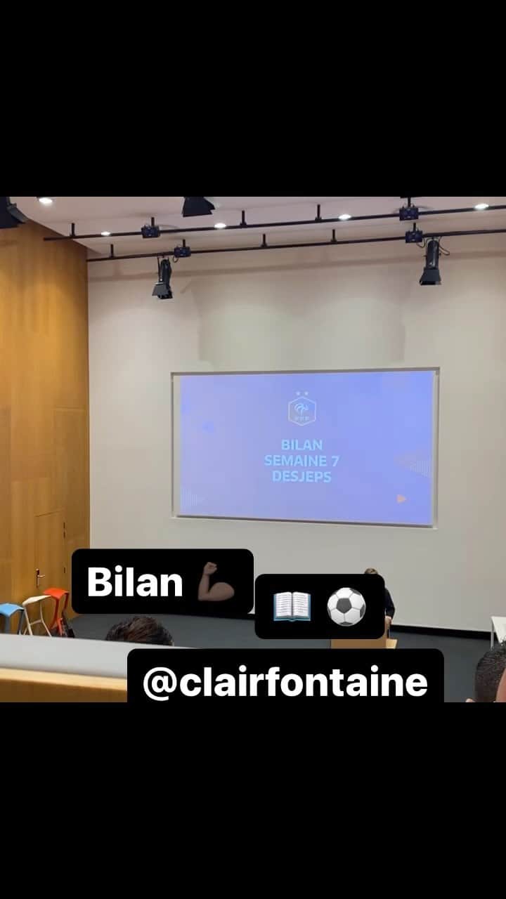 アンリ・ベディモのインスタグラム：「Dernière semaine de formation D.E.S place au Bilan #clairfontaine⚽️ #apprendreàtransmettre @football #ilovefootball⚽️❤️」