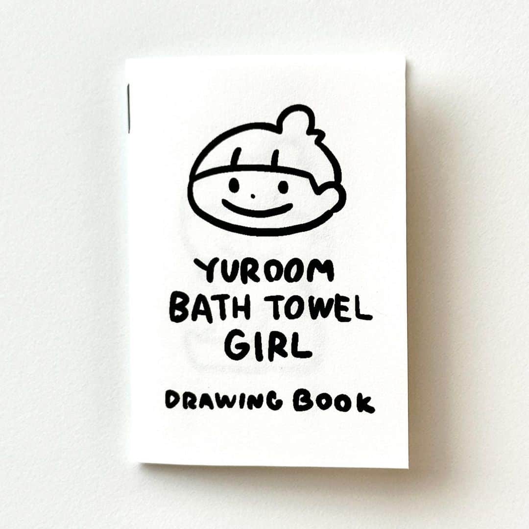 白根ゆたんぽのインスタグラム：「YUROOM BATH TOWEL GIRL （mini ZINE by DIY ）  昨年の三富 santomi 2022にてバスタオルのソフビにオマケとして着けたZINEを 増刷しました。手作りです。  Featured Projects 2023 クリエイターズマーケット 2023年4月8日(土)- 9日(日) 12:00～19:00 (2DAY) コクヨ東京品川オフィス「THE CAMPUS」にて https://www.featuredprojects.jp」