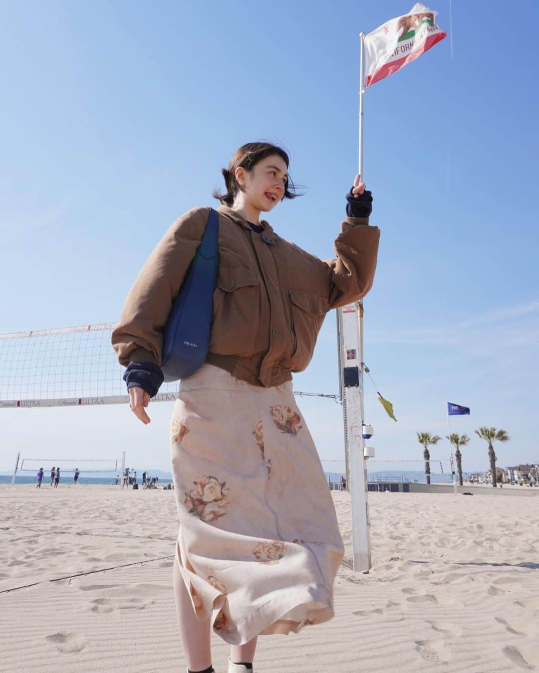 安藤ニコさんのインスタグラム写真 - (安藤ニコInstagram)「Sold my soul to Hermosa Beach 🇺🇸🐻⭐︎」4月7日 17時55分 - nico.ando.official