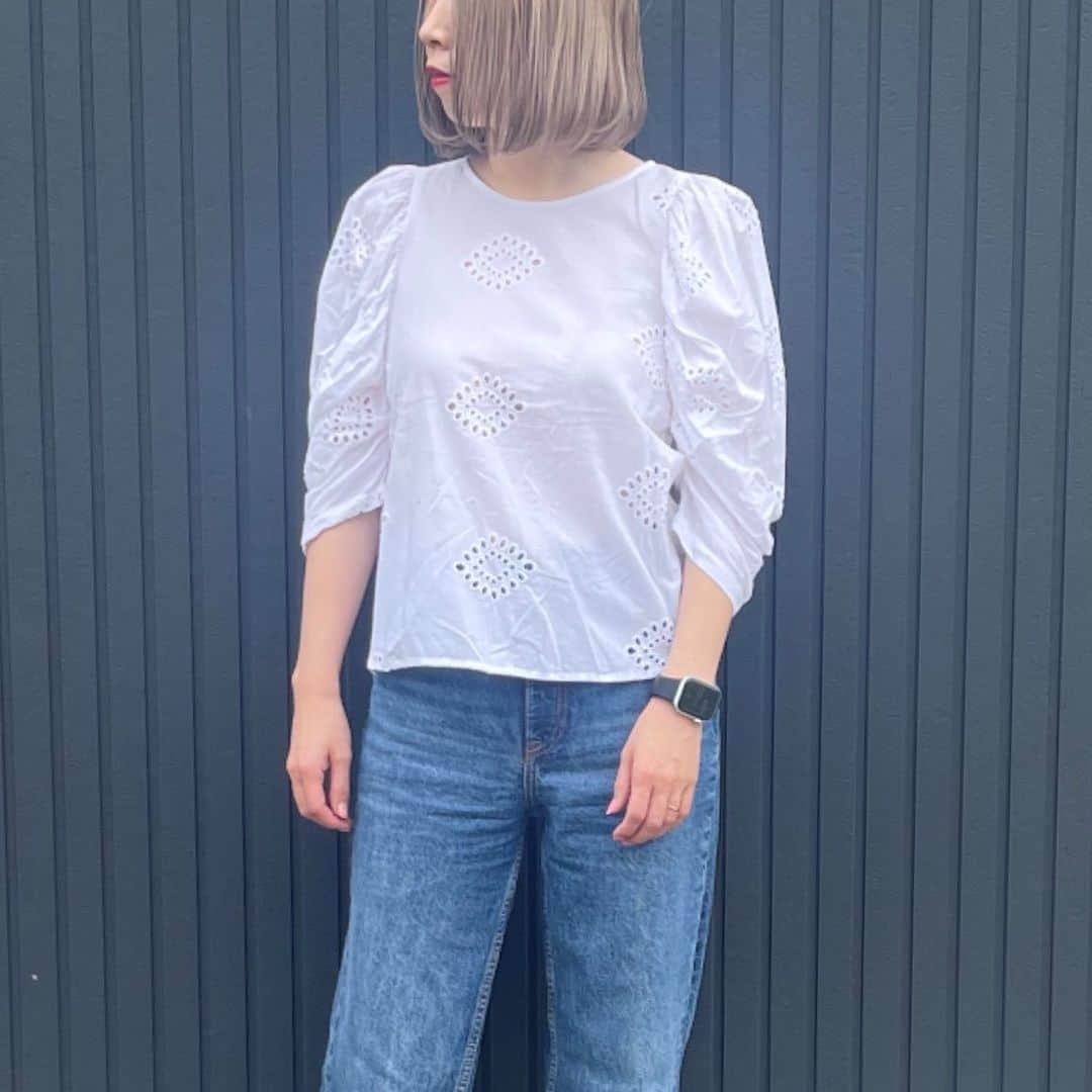 ryuu79hinaのインスタグラム：「きのコ♡ ・ ・ シンプルな日🫧𓂃𓈒𓏸 上下 #zara  ・ ・ ━━━━━━━━━━━━━━━━━━━ #zaraコーデ#春コーデ#きのコ#シャツコーデ#デニムコーデ#instagood#コーデ記録#ママコーデ#大人カジュアル#大人シンプル#シンプルコーデ#きれいめカジュアル#カジュアルコーデ#ボブ#ハイトーンボブ#ハイトーンカラー#코디#패션스타그램#코디스타그램#옷스타그램#패션#데일리그램#오오티디 #오늘코디 #오오티디룩 #데일리패션」