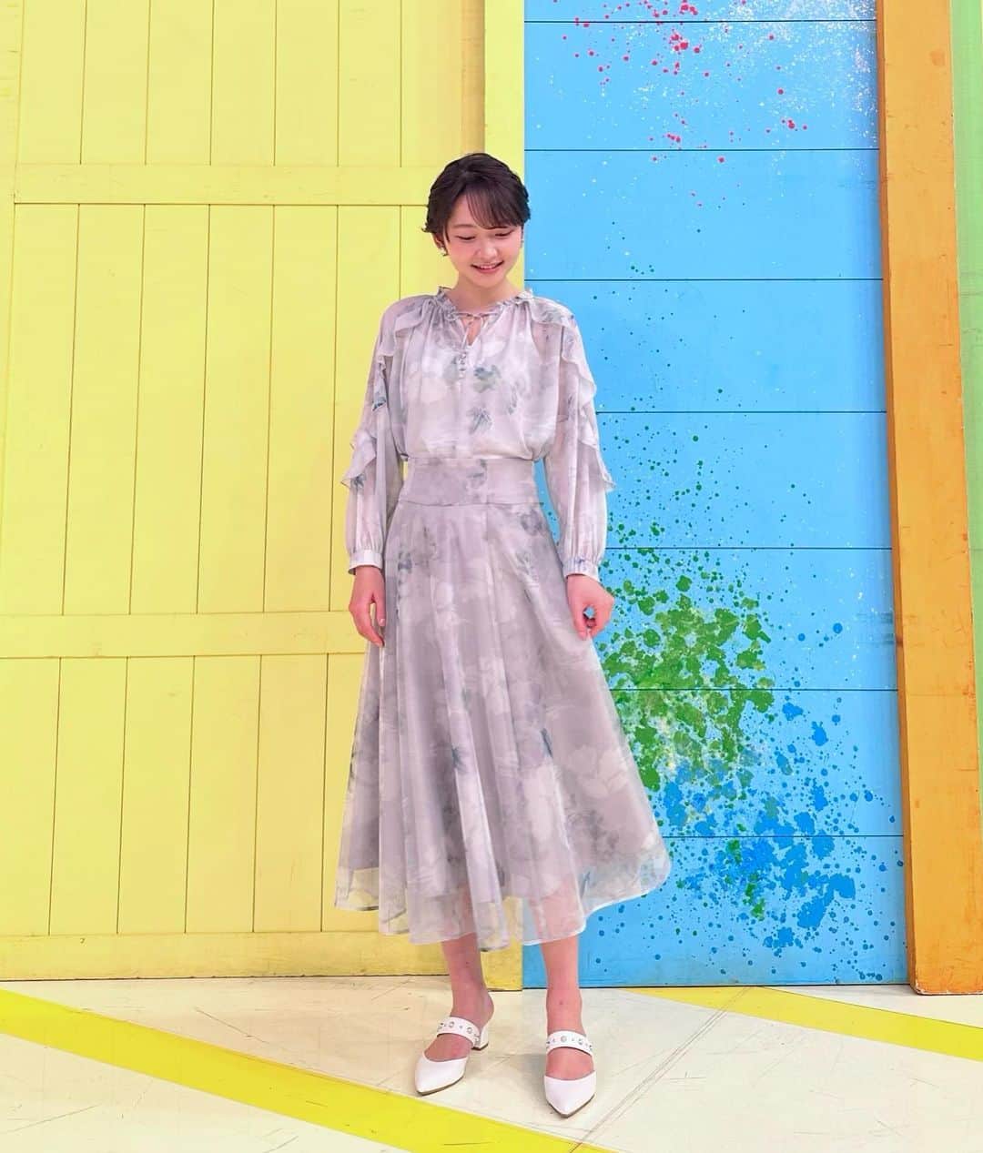 竹崎由佳さんのインスタグラム写真 - (竹崎由佳Instagram)「. 今夜9時からの 「所さんの学校では教えてくれないそこんトコロ！」は、 番組史上最年少・中学3年生の遠距離通学や、開かずの金庫などが放送されます☺︎ 新生活にピッタリの生活の裏技を試すコーナーを担当しました🌸 今夜もお楽しみに！  〈衣装〉 setup #stola earring #grosse shoes #diana」4月7日 18時28分 - yuka__takezaki